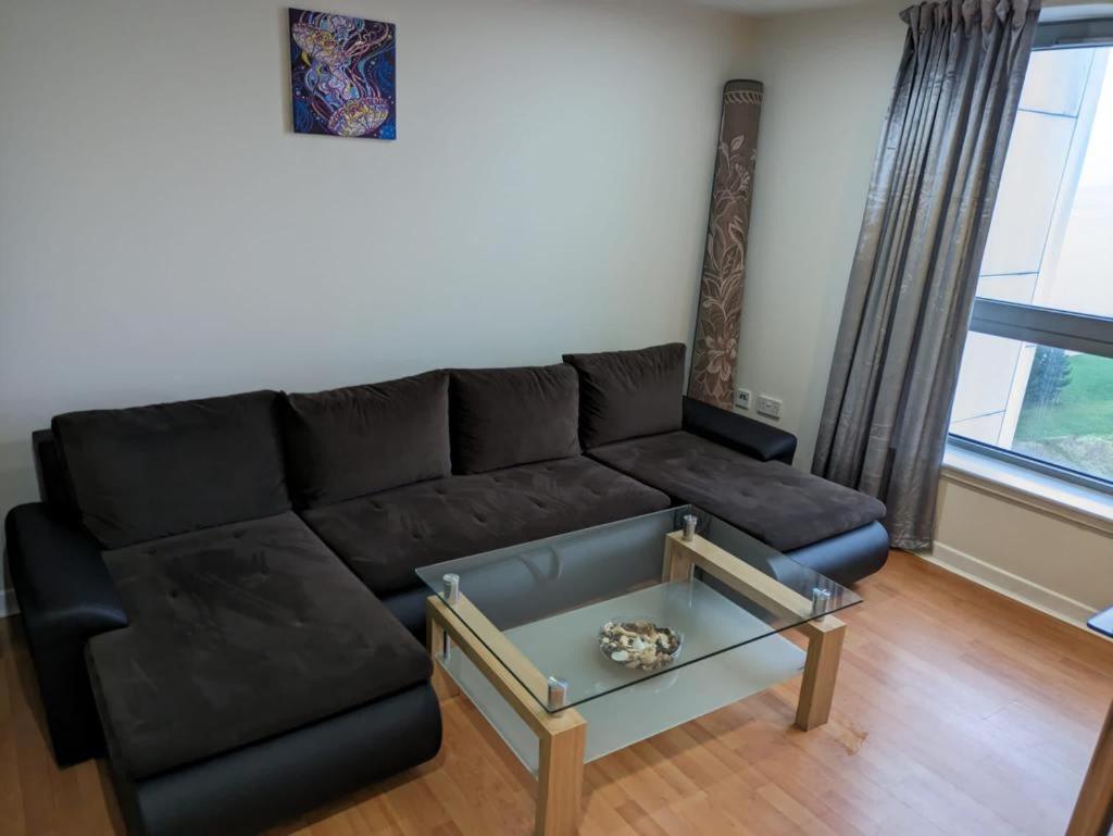 Modern 2 Bed With Stunning Seaside View