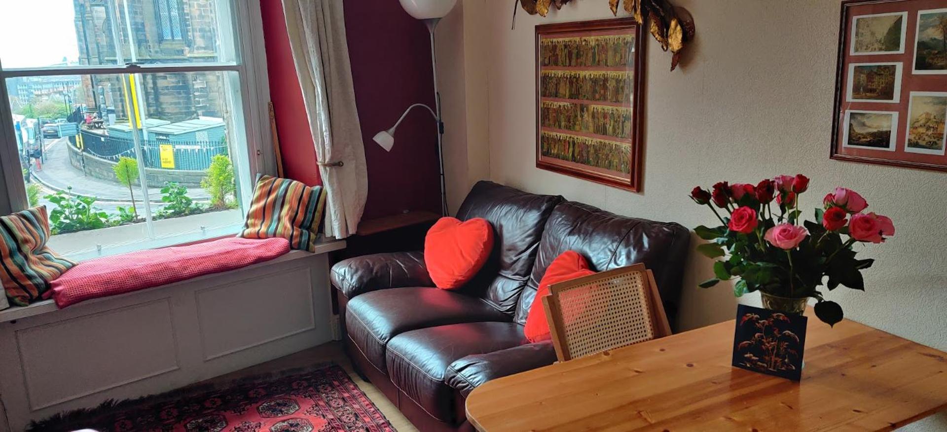 Royal Mile Apt, Just 1 Min From Castle!