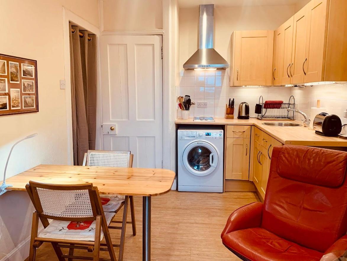 Apartment Royal Mile Apt, Just 1 Min From Castle! *