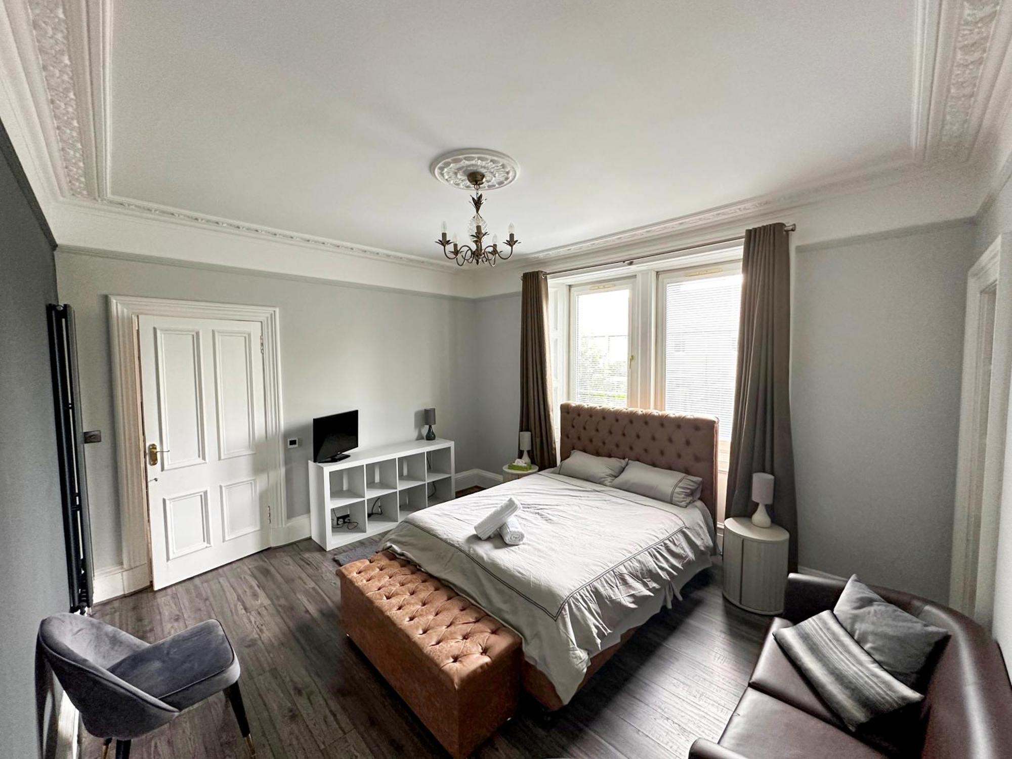 Immanuel House - Modern Luxury Victorian 1872 - Free Parking & Fast Fibre Optic Wifi