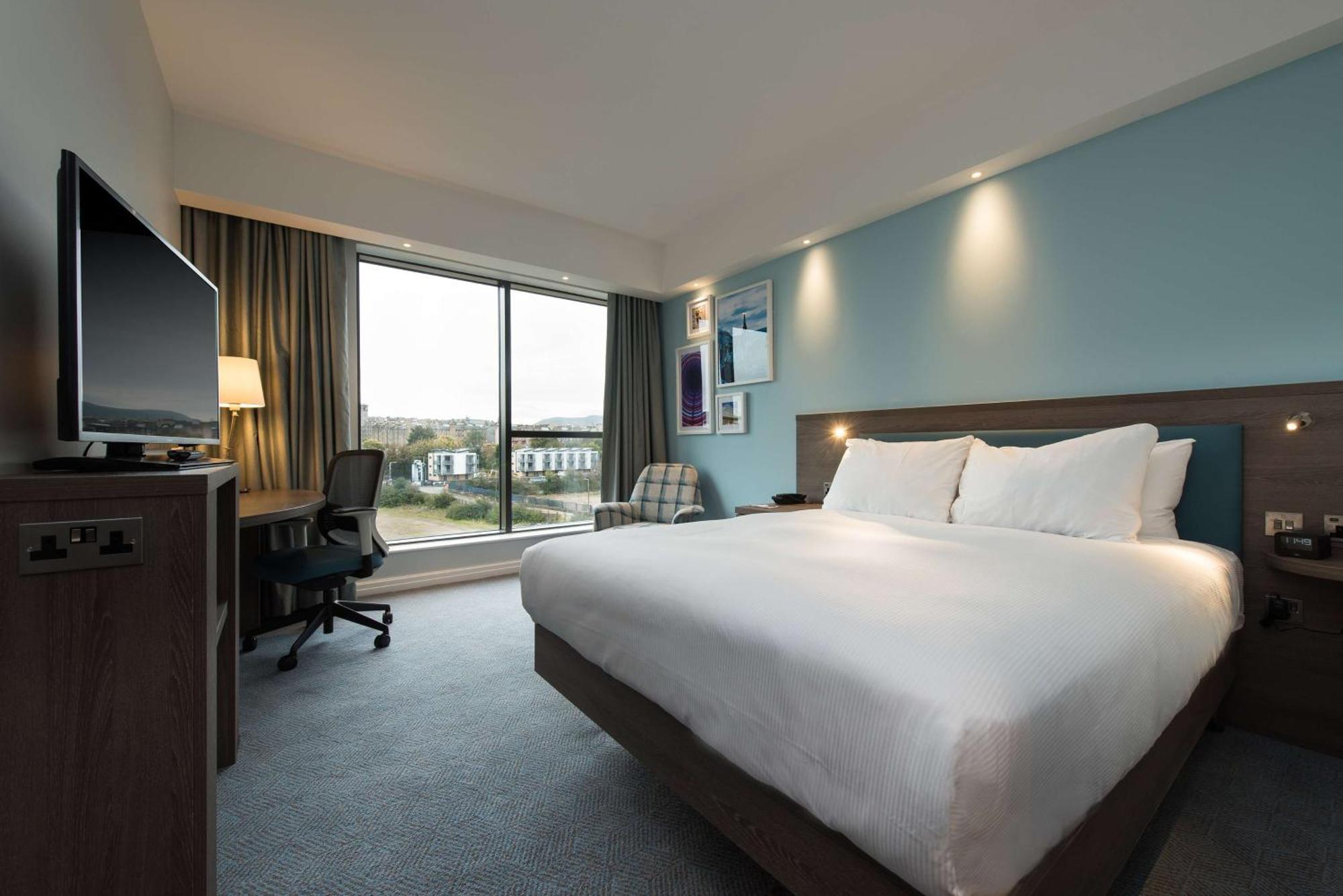 Hotel Hampton By Hilton West End