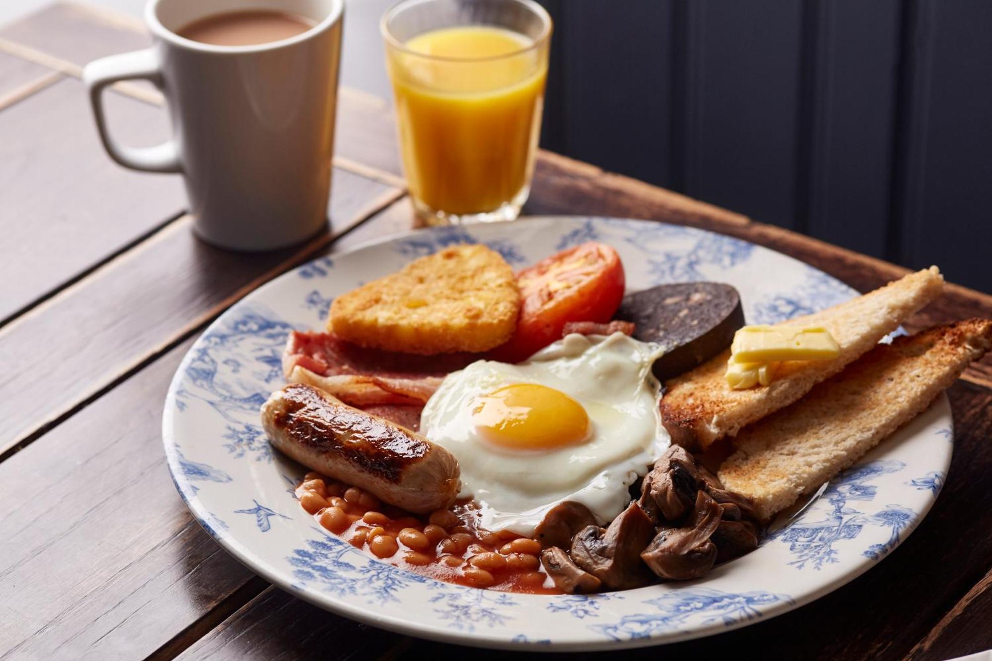 Bed & Breakfast Hampton By Greene King 3*