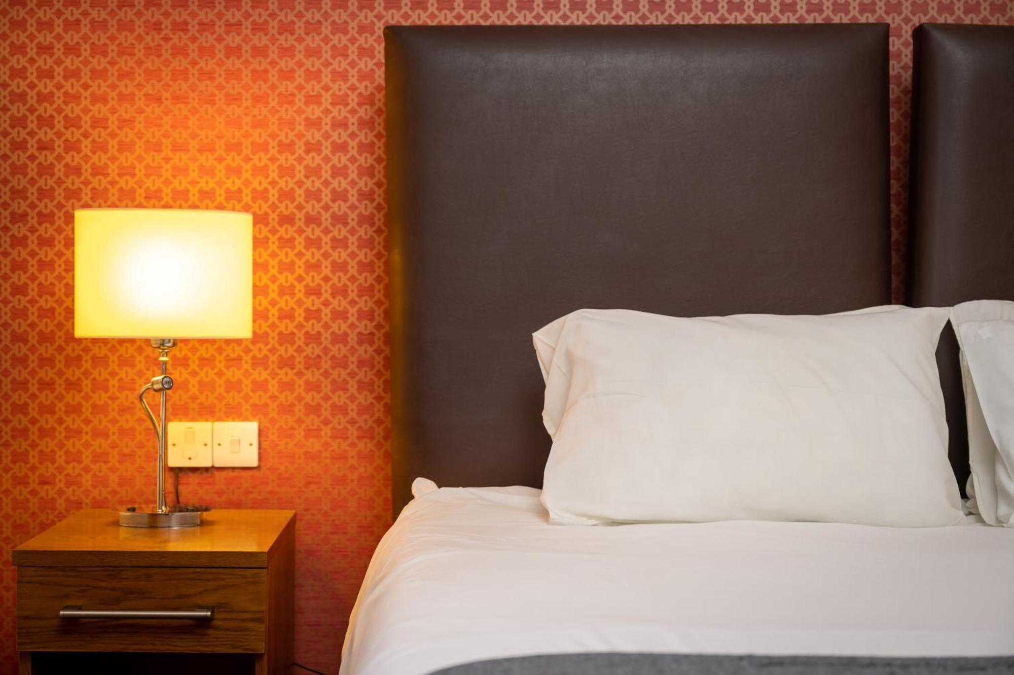 Bed & Breakfast Hampton By Greene King Edinburgh