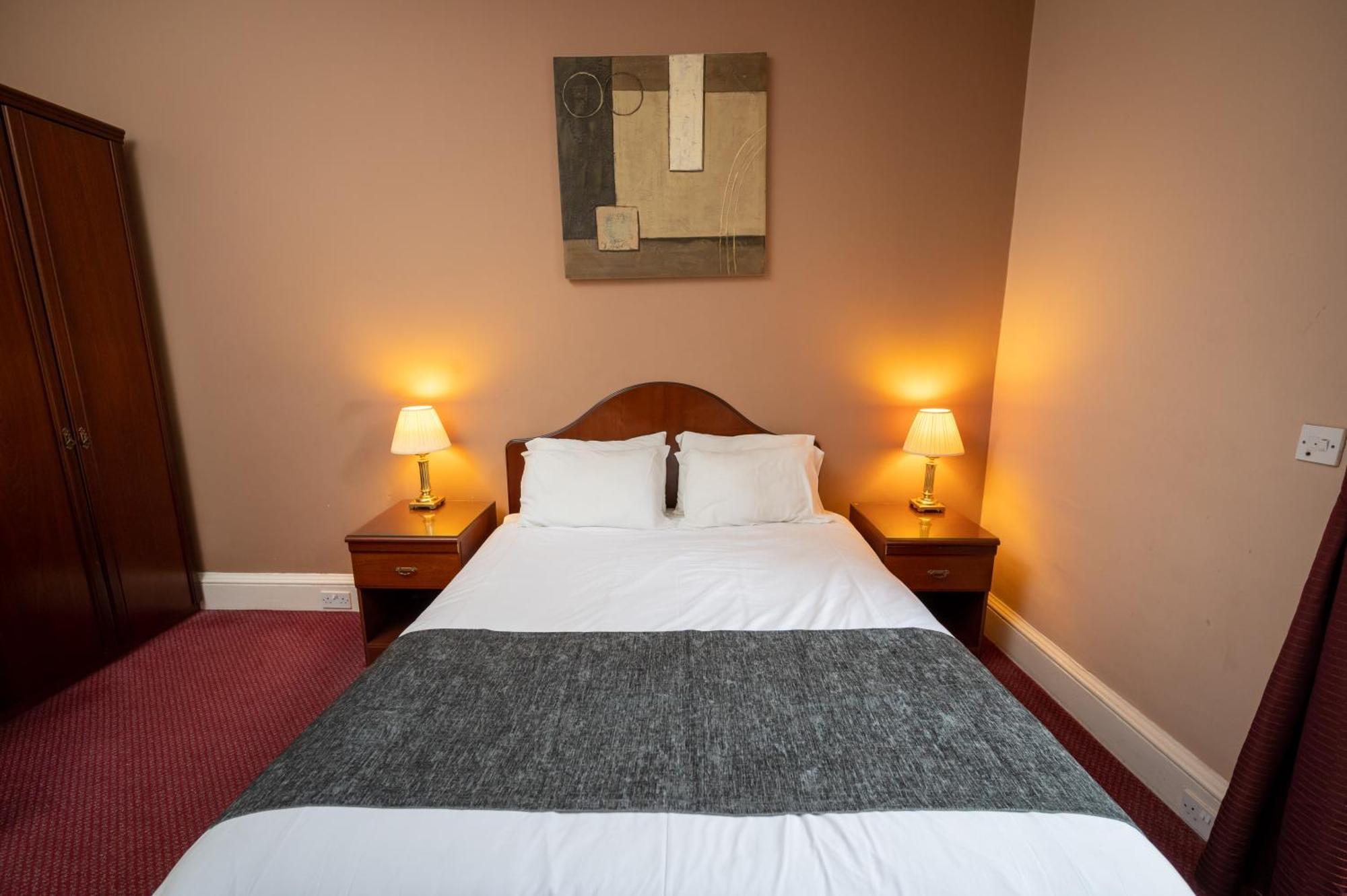 Hampton By Greene King Bed & Breakfast 3*
