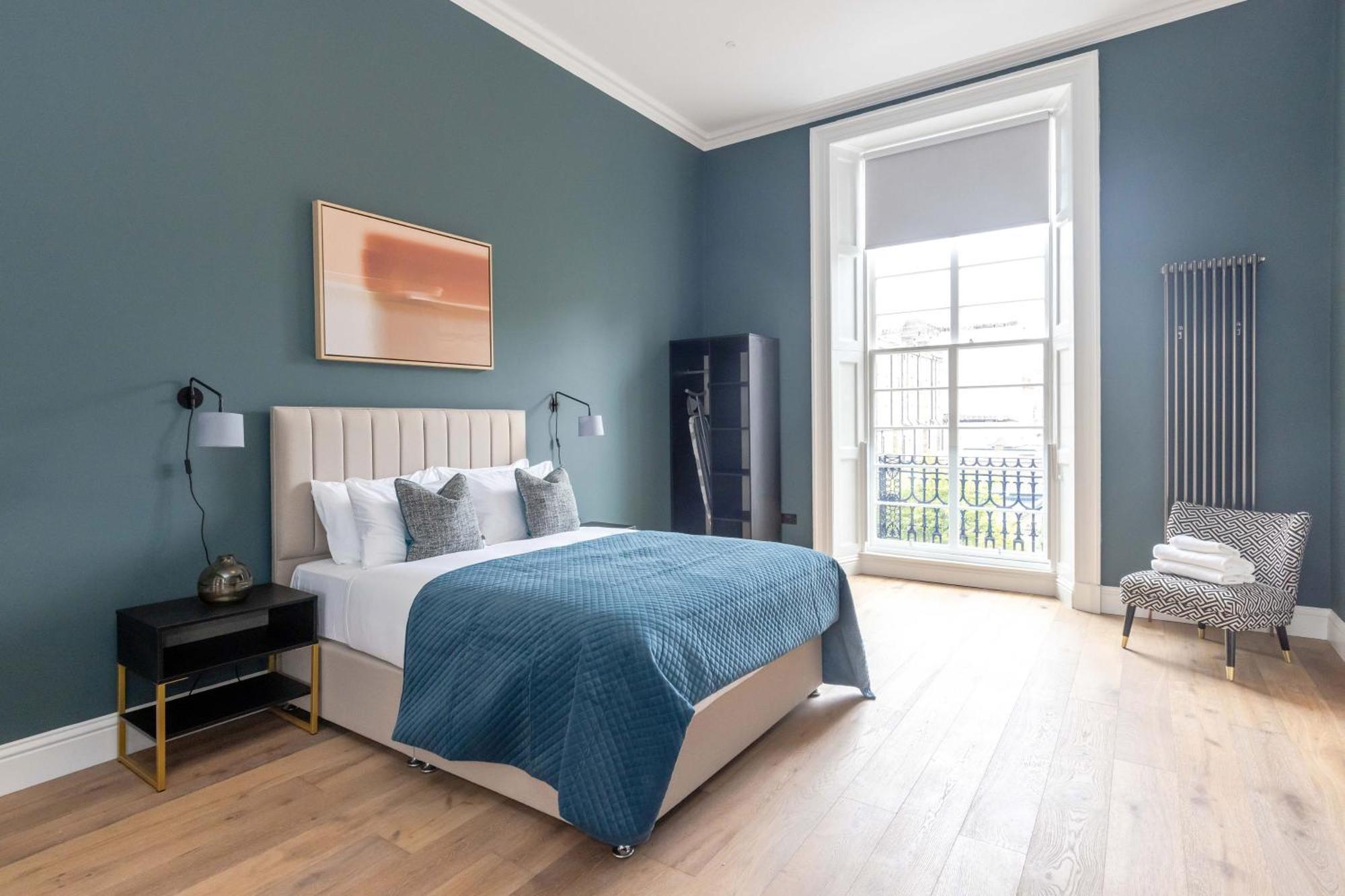 Dragon Luxury Serviced At Walker Street
