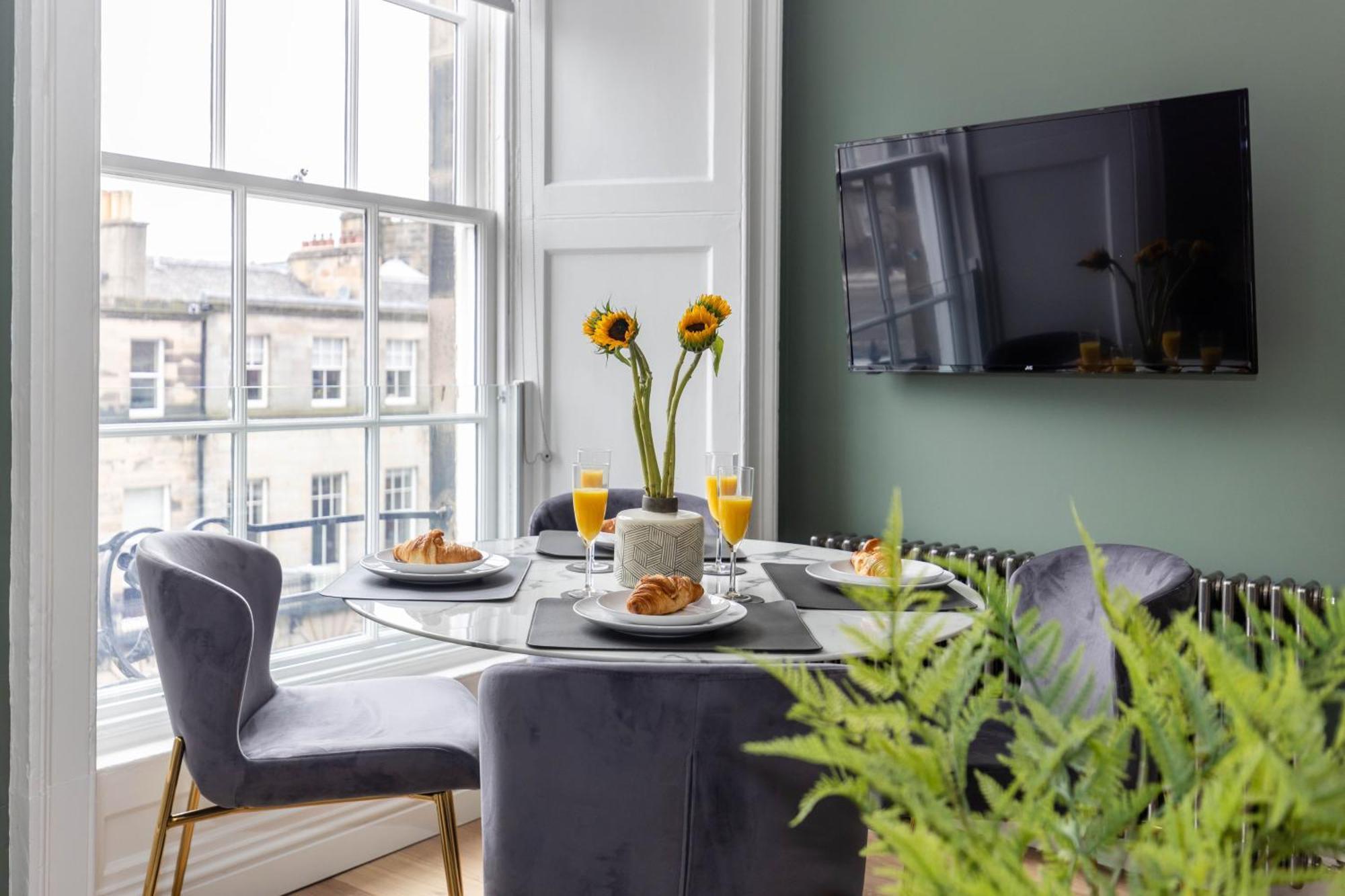 Dragon Luxury Serviced At Walker Street Apartment Edinburgh