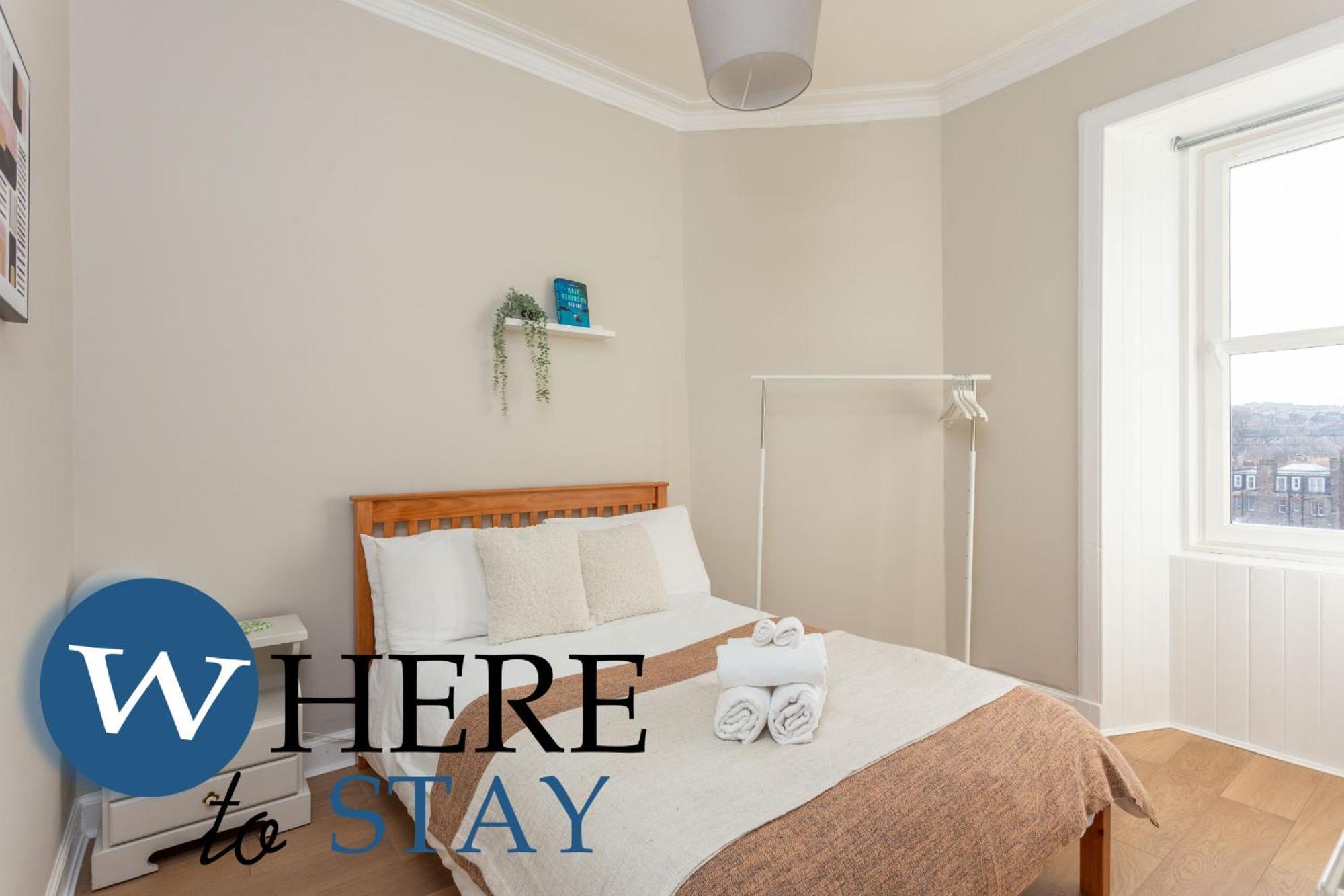 Bright 2 Bed By Rodney St Apartment