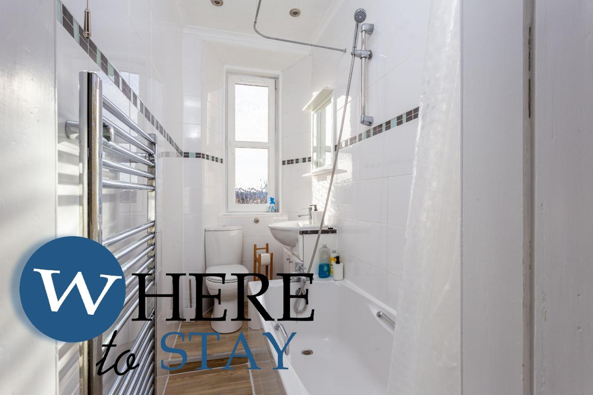 Bright 2 Bed By Rodney St