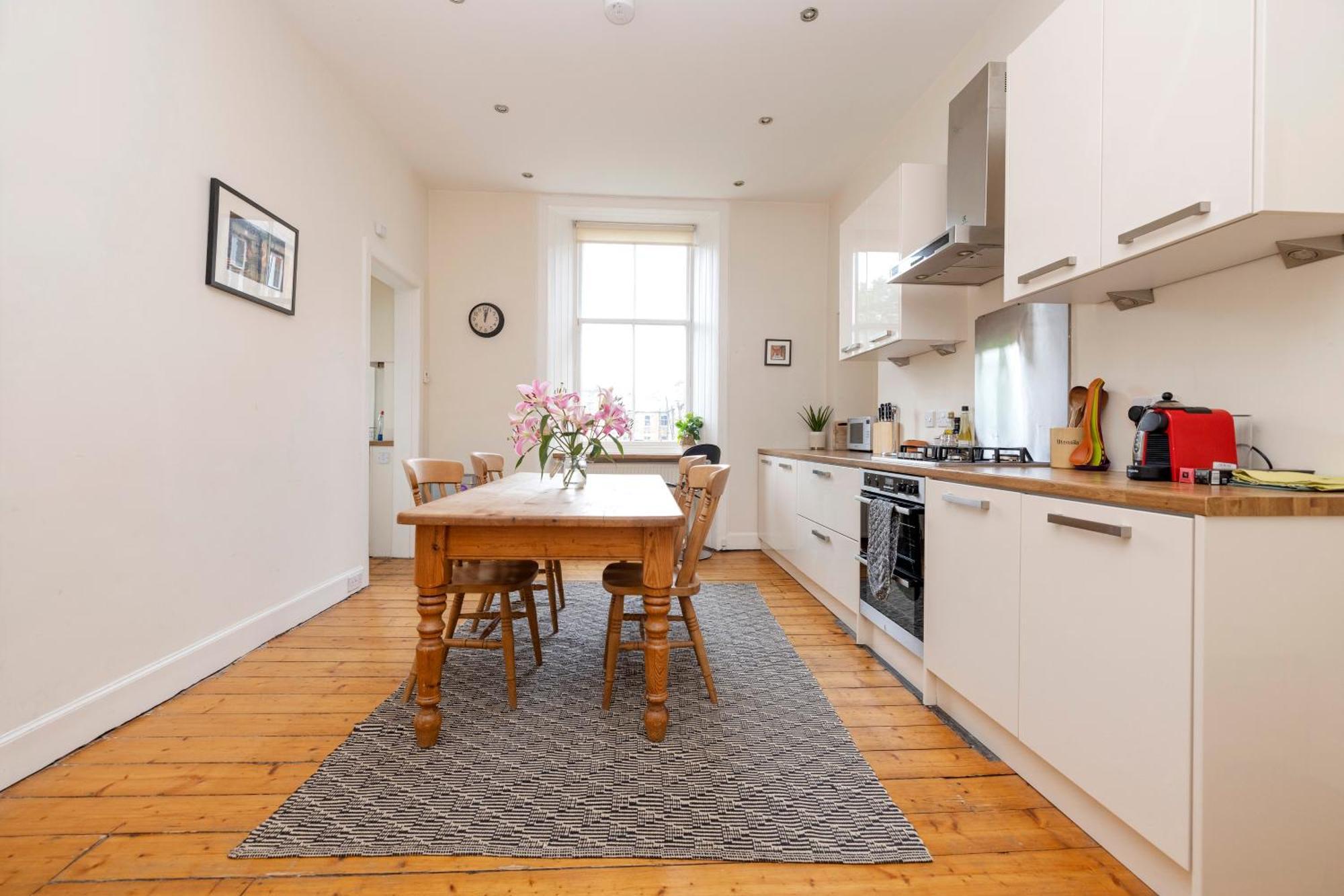 Tasteful 1-bedroom Near Meadows