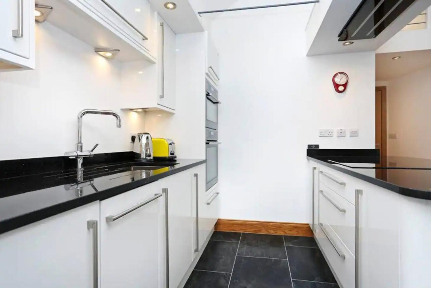 Apartment Cozy Mezzanine In Edinburgh's Old Town Edinburgh