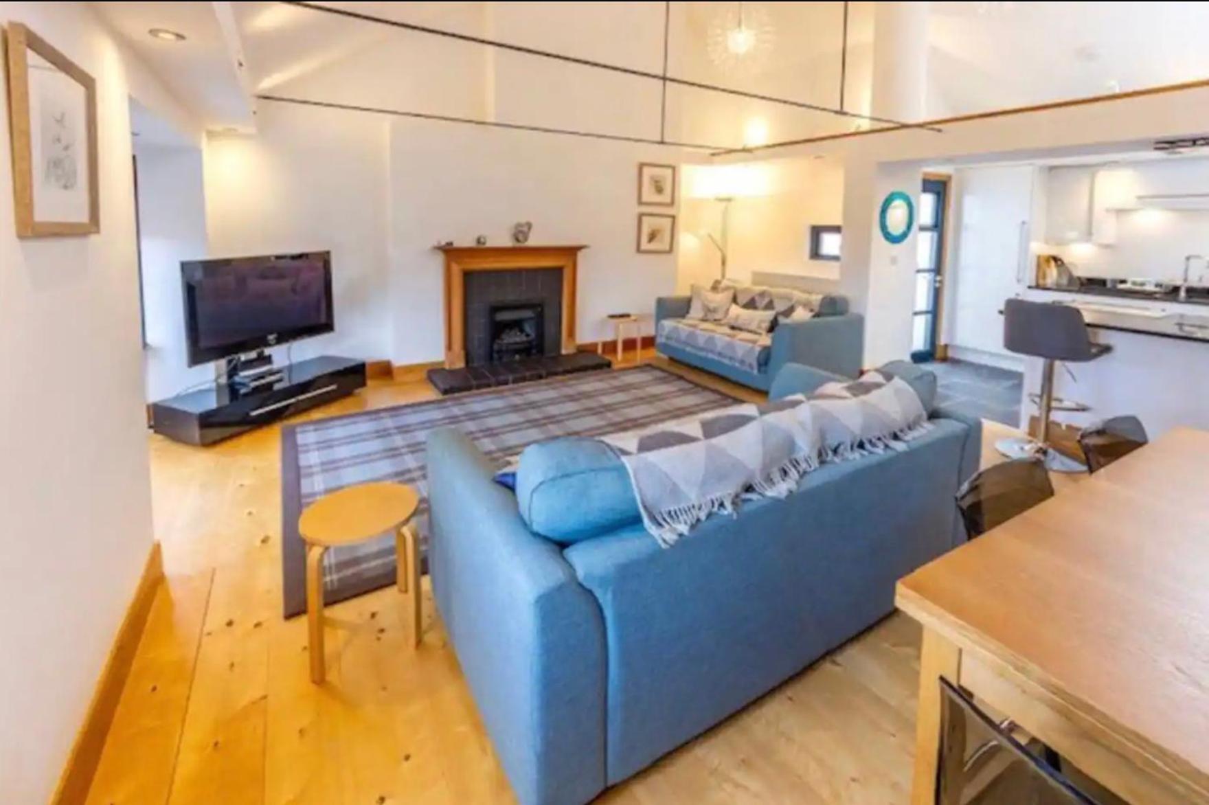 Cozy Mezzanine In Edinburgh's Old Town Edinburgh
