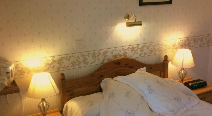 Almond House Bed & Breakfast Edinburgh