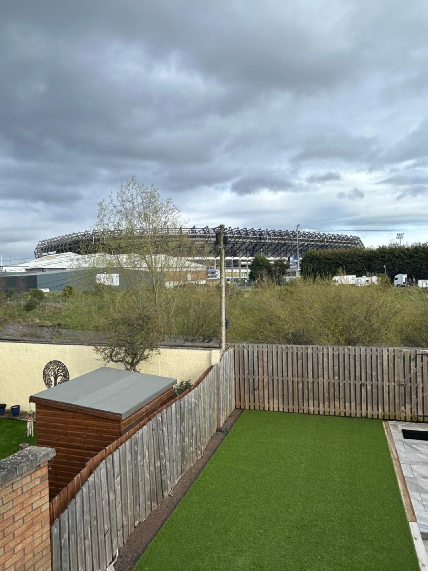 Riversdale House Next To Murrayfield Stadium EDI