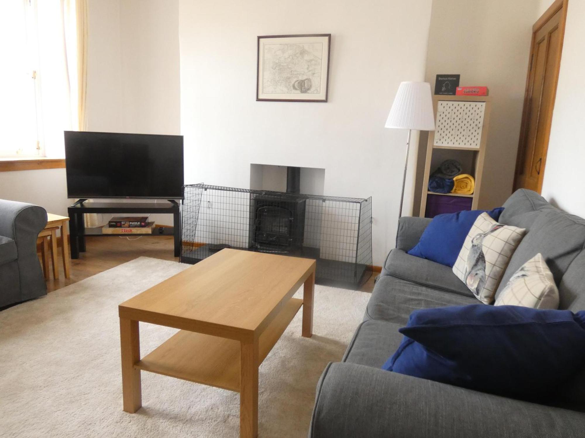 2-bed Flat In Apartment Edinburgh