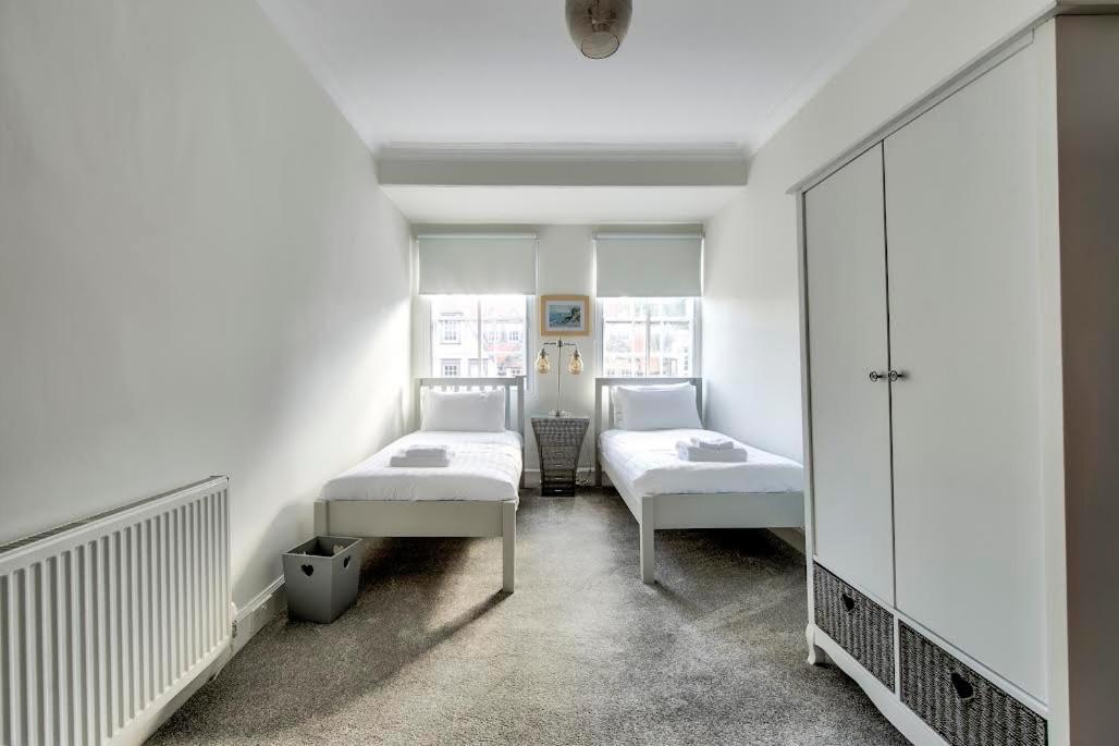 Apartment Pass The Keys Modern 3 Bed Flat On The Historic Royal Mile