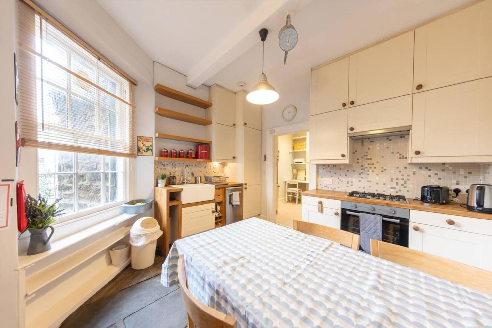 Beautiful 1 Bedroom Flat In Vibrant Stockbridge Apartment Edinburgh