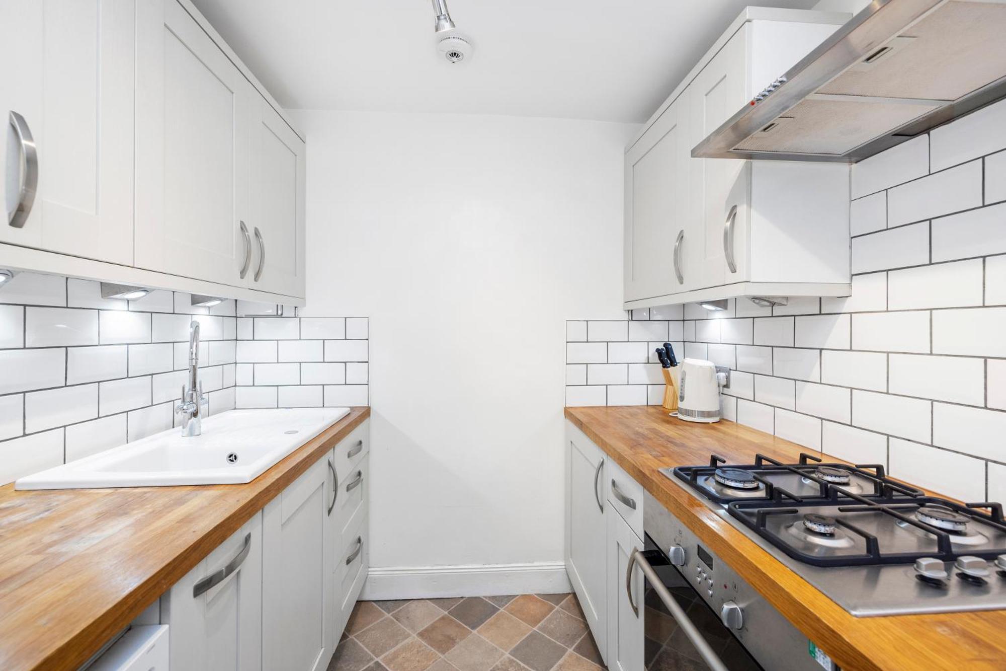 Joivy Modern Flat In City Centre - For Up To 3 Guests * Edinburgh