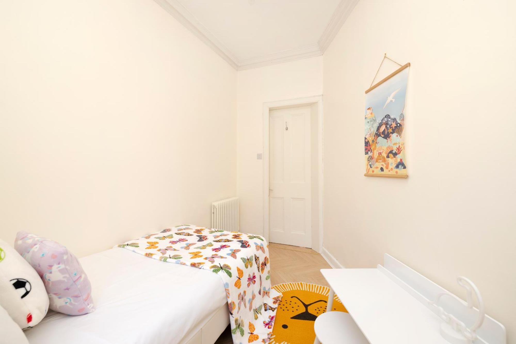 Joivy Modern Flat In City Centre - For Up To 3 Guests *