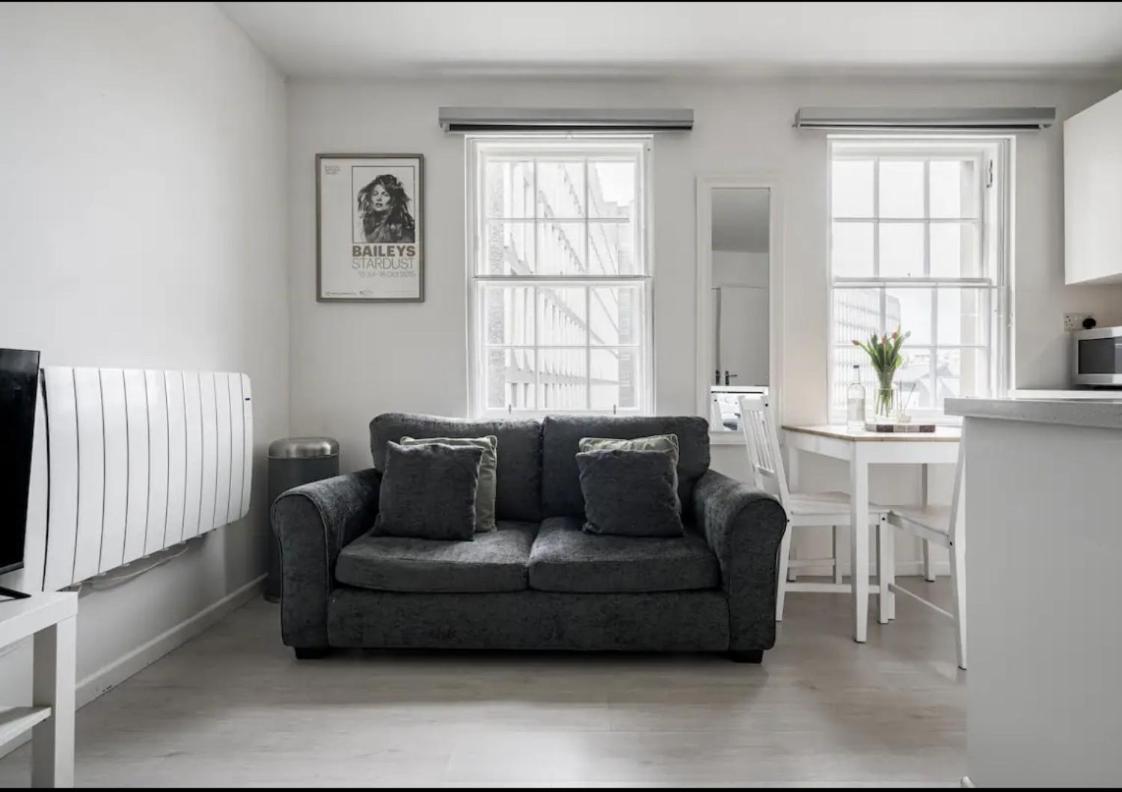 Castle Apartment Edinburgh