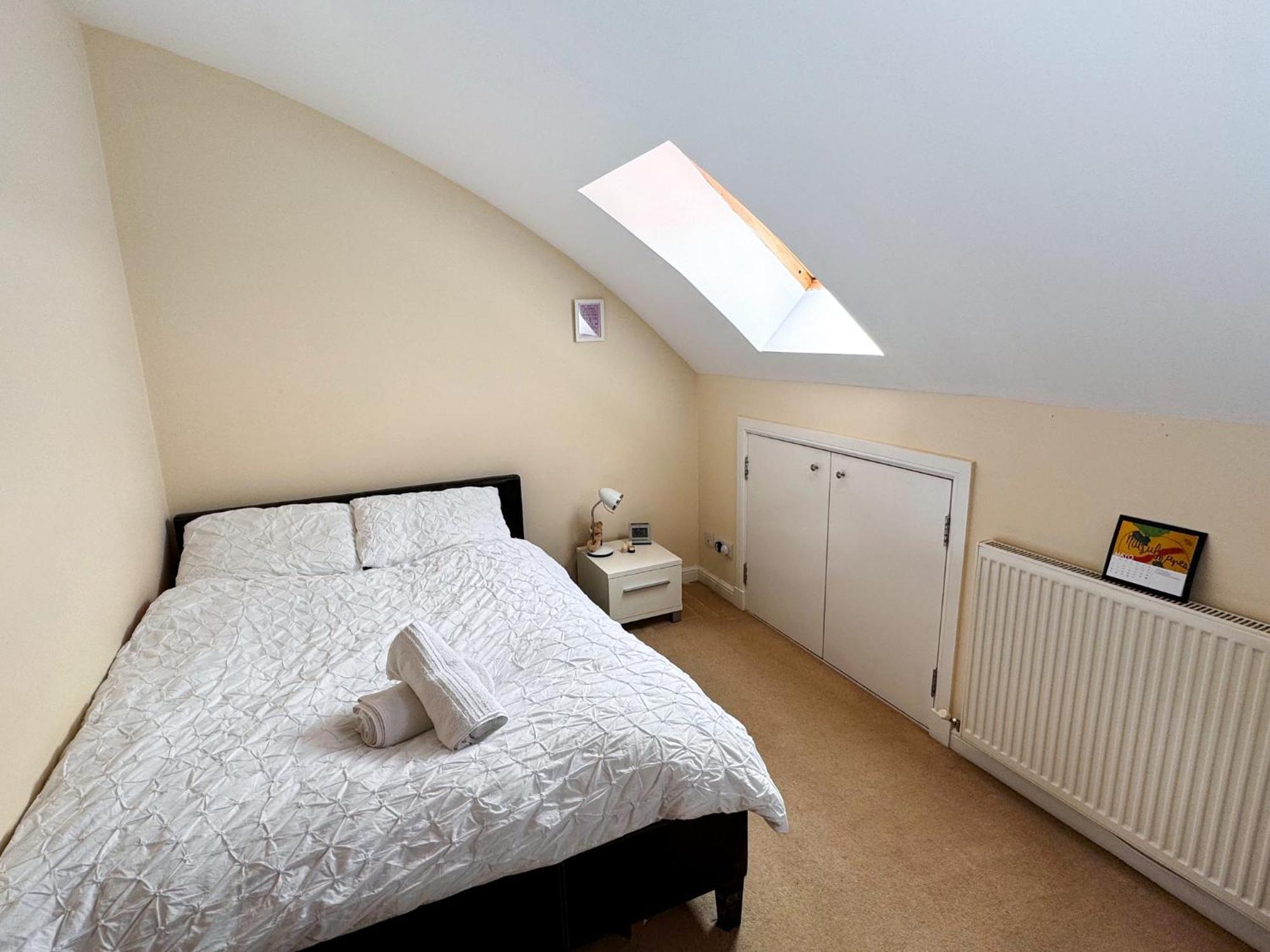 Arthurs Penthouse - Central Leith Walk 2-storey - Free Parking & Fast Wifi Apartment *