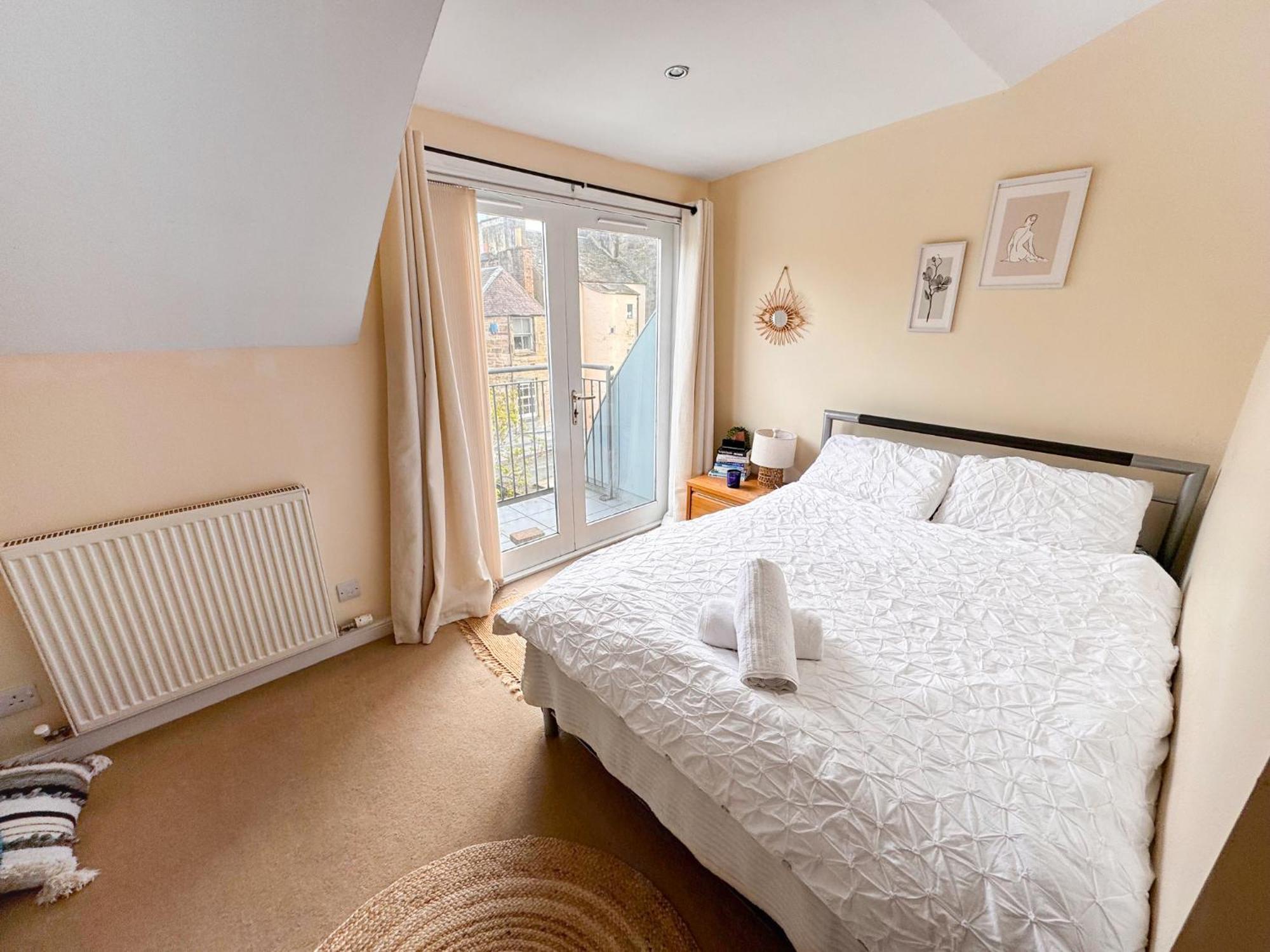 Apartment Arthurs Penthouse - Central Leith Walk 2-storey - Free Parking & Fast Wifi *