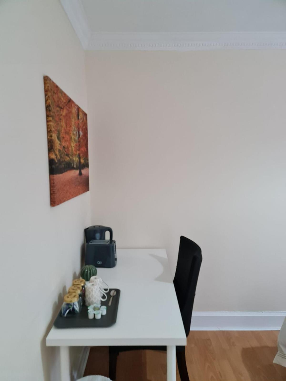 Arthur St Apartment