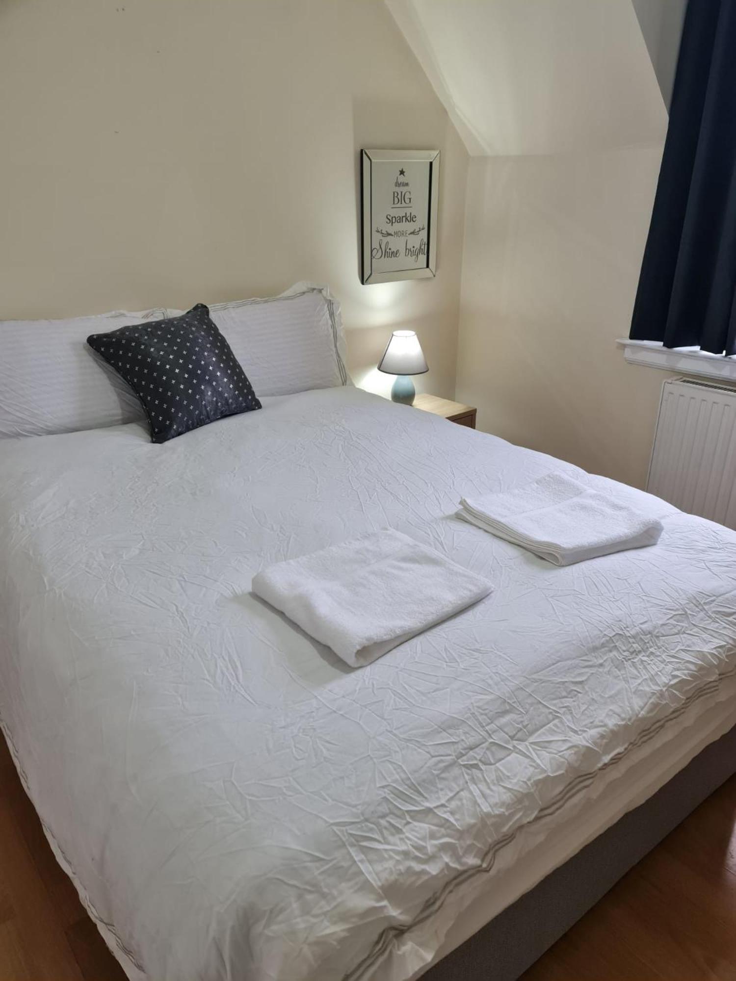Arthur St Apartment *