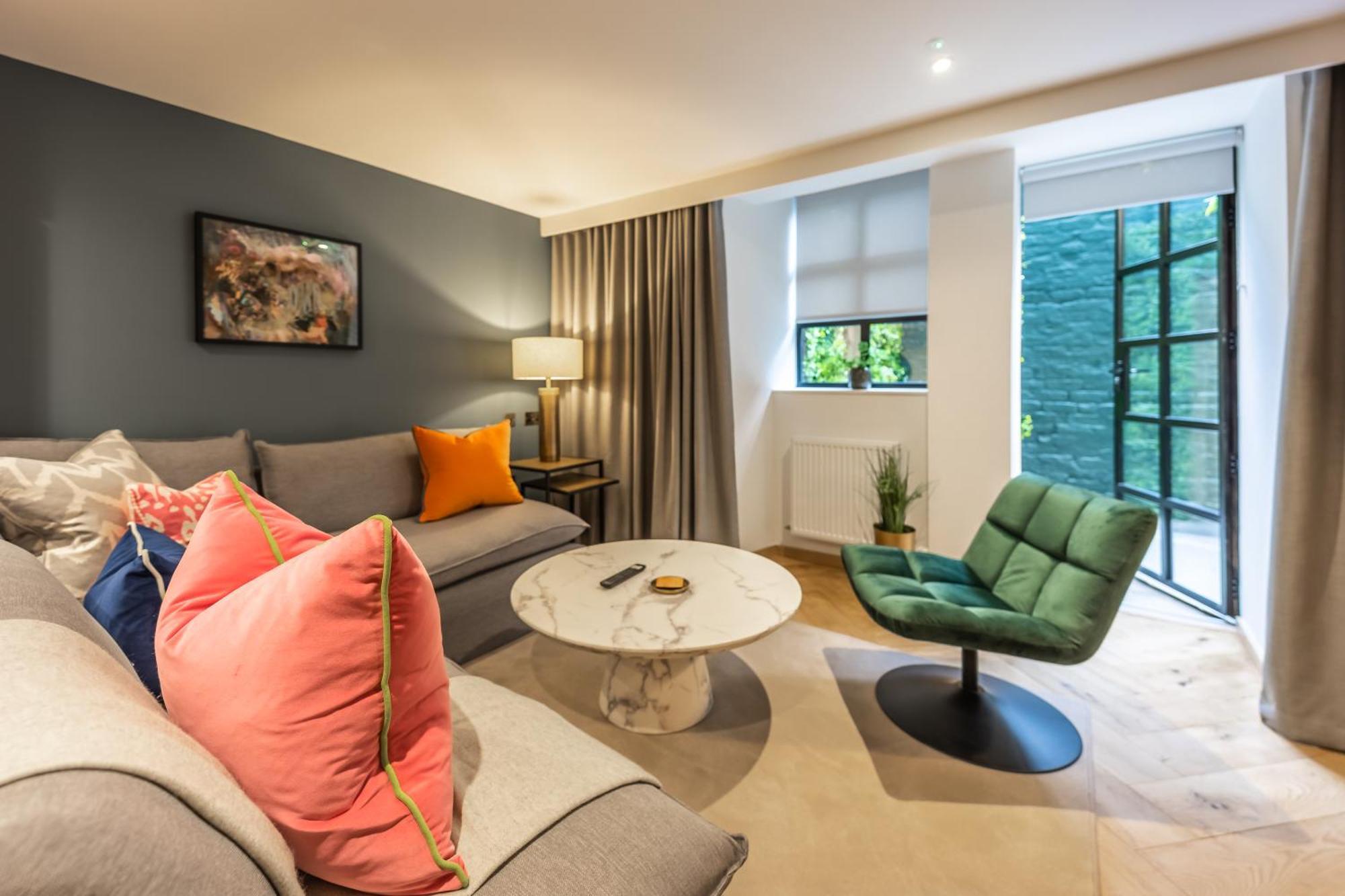 No1 - New Town Apartment *