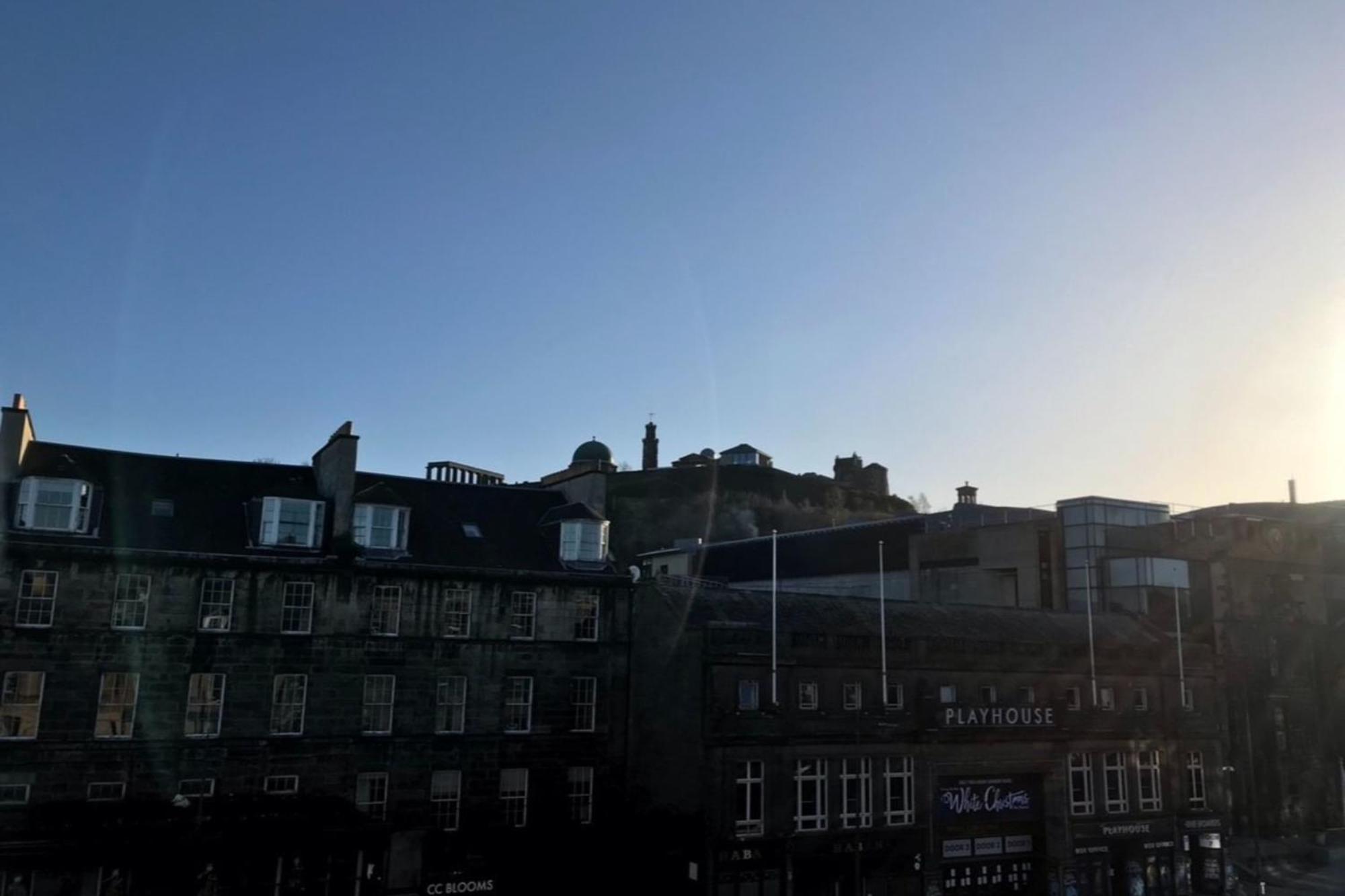 & Modern 2bd Flat -