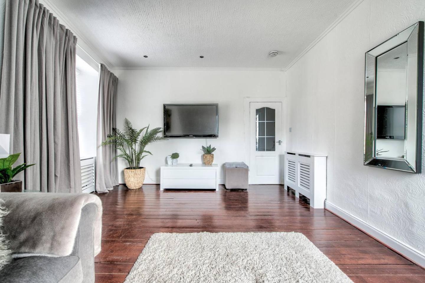 Guestready - Modern 2br On The Royal Mile! * Edinburgh
