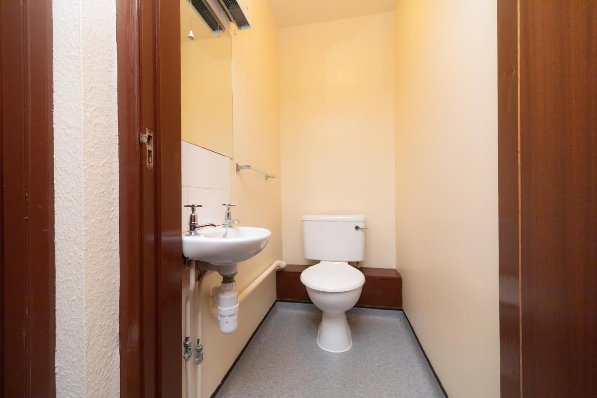 Joivy Economy 4 And 5 Bed Flats, Close To Old Town And Royal Mile - Adults Only Appartement Édimbourg