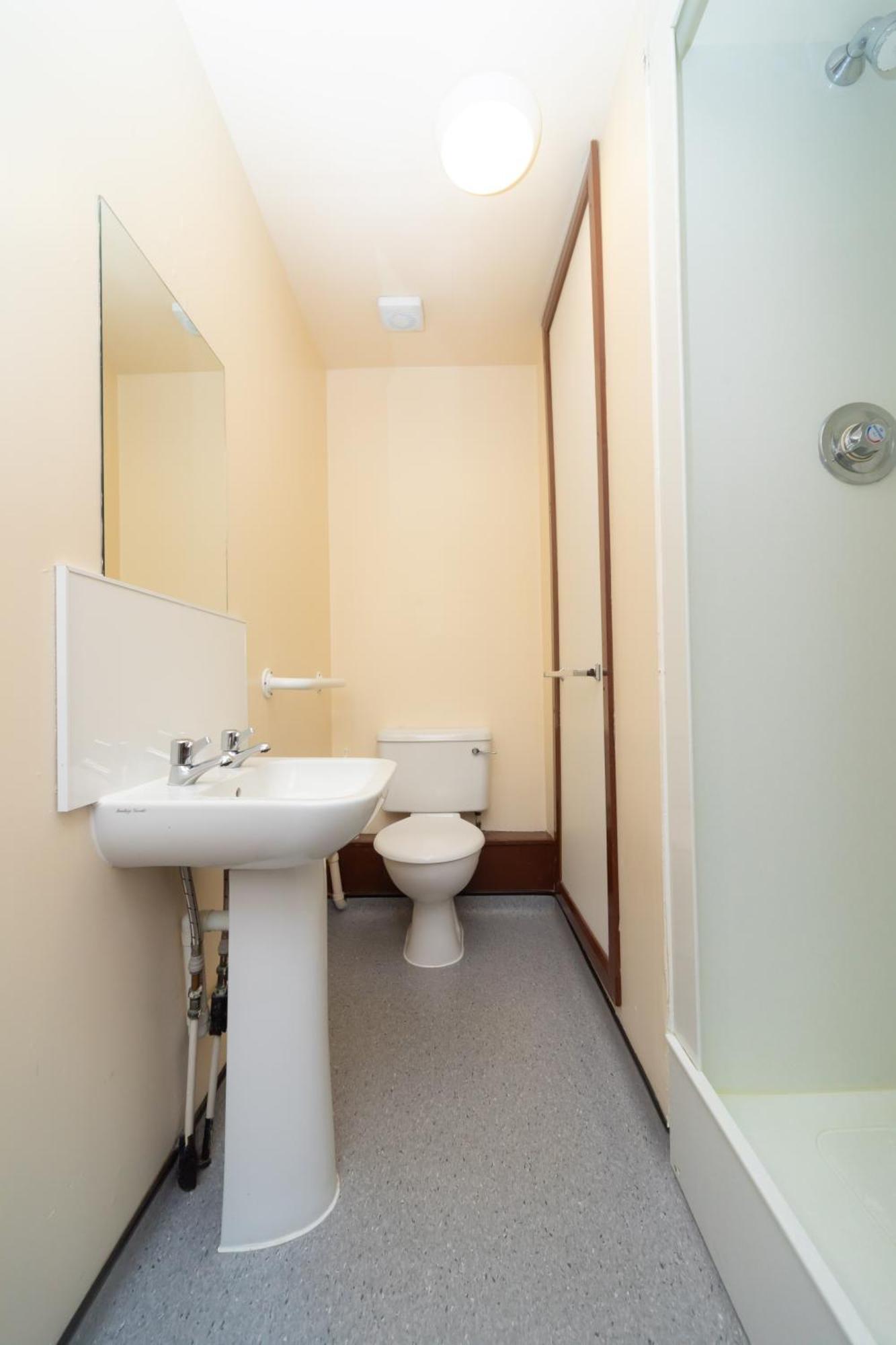 Joivy Economy 4 And 5 Bed Flats, Close To Old Town And Royal Mile - Adults Only Appartement *