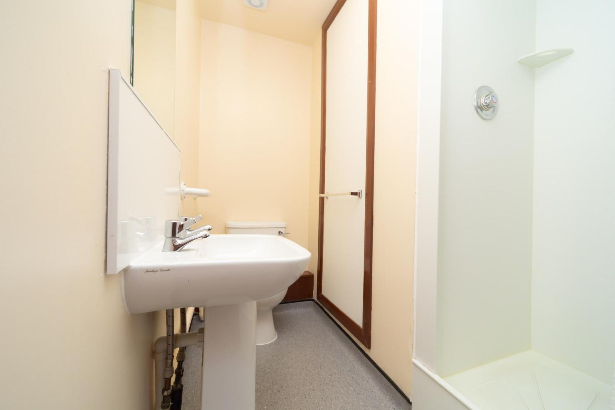Joivy Economy 4 And 5 Bed Flats, Close To Old Town And Royal Mile - Adults Only * Édimbourg