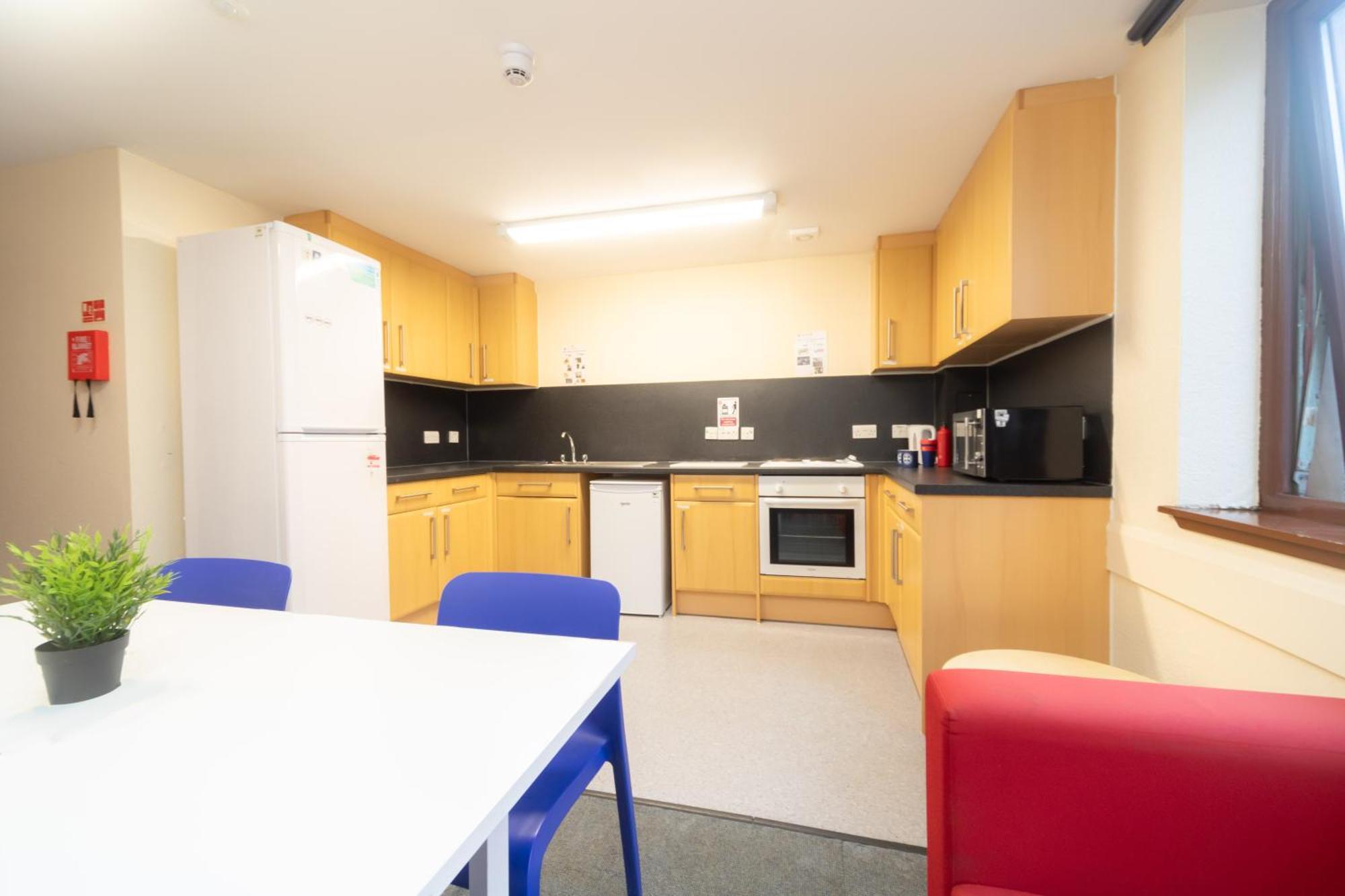 Joivy Economy 4 And 5 Bed Flats, Close To Old Town And Royal Mile - Adults Only Appartement *