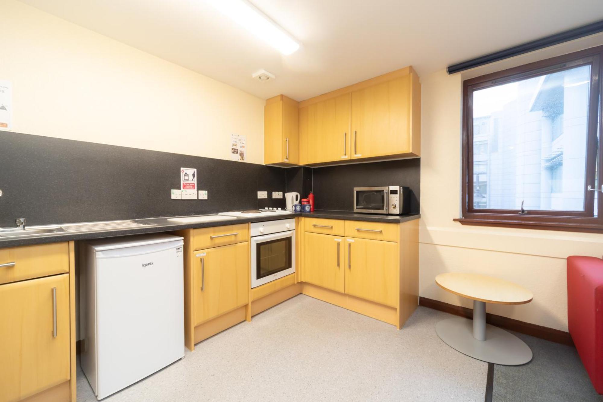 Joivy Economy 4 And 5 Bed Flats, Close To Old Town And Royal Mile - Adults Only Appartement