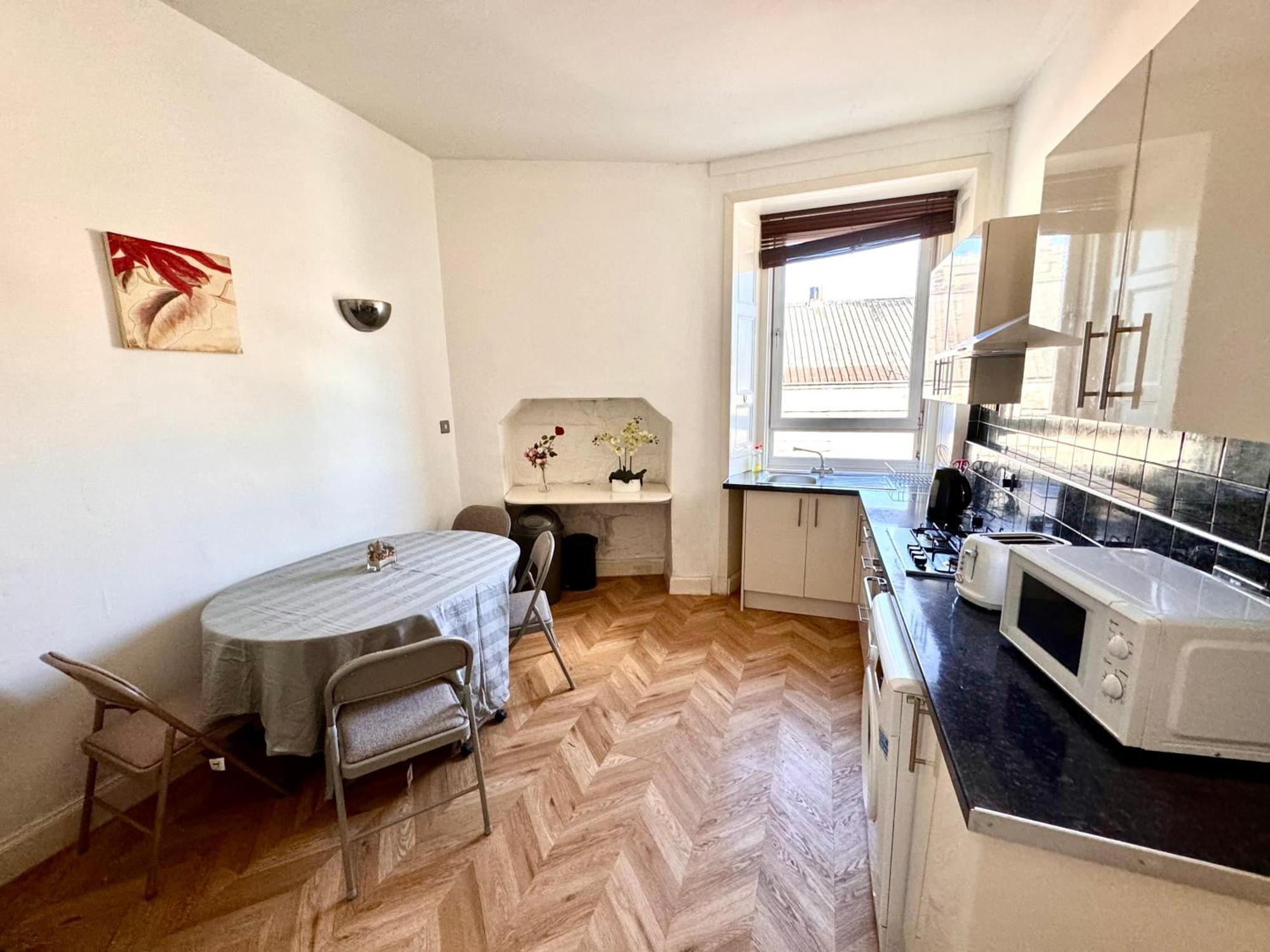 Apartment Slatefords Victorian - Fast Wifi & Central - 10 Mins To Princes Street