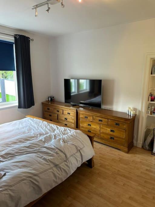 Beautiful Family With Golf Holiday home Edinburgh