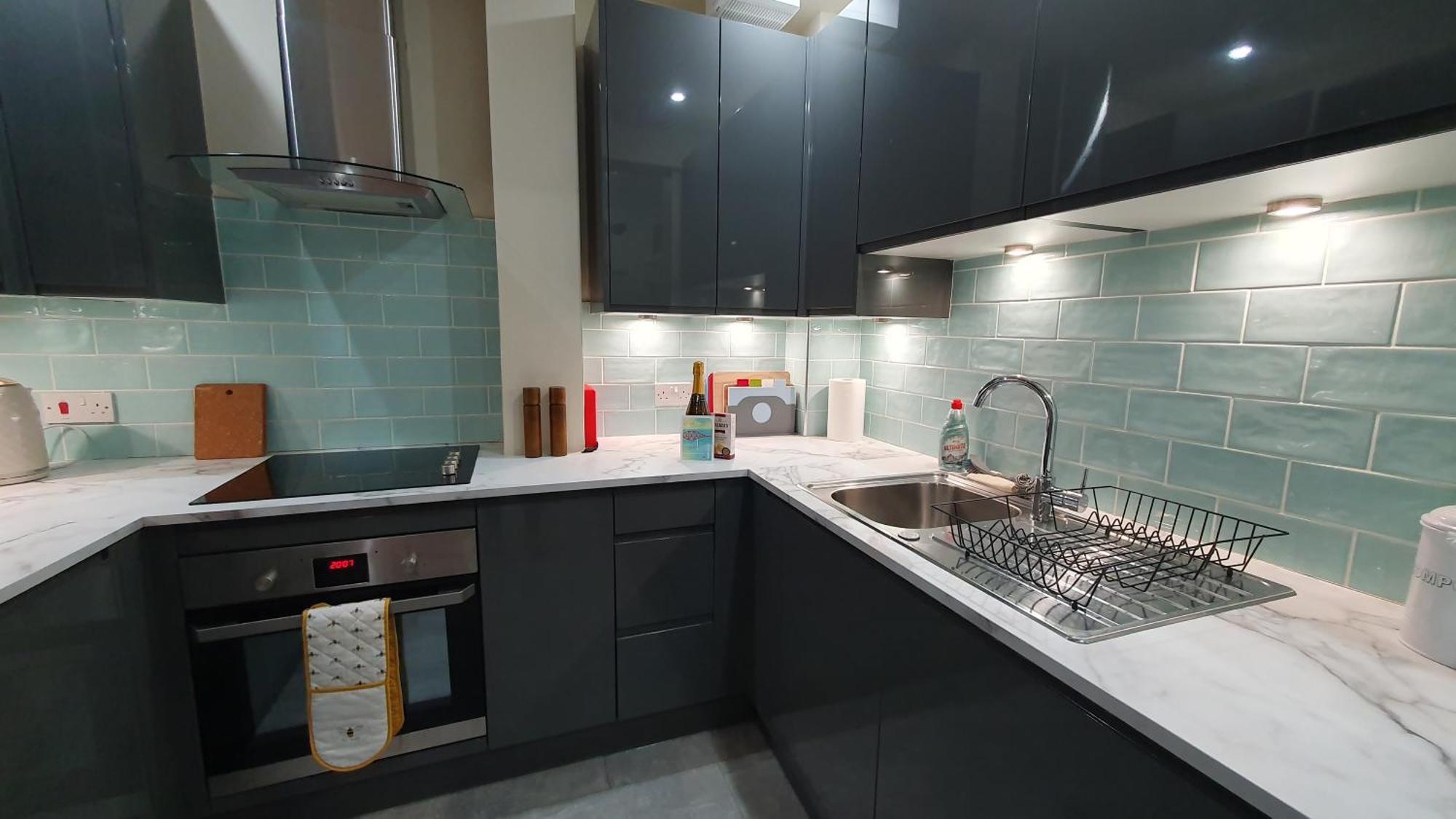 Beautiful Ground Floor Flat Near Haymarket Edinburgh