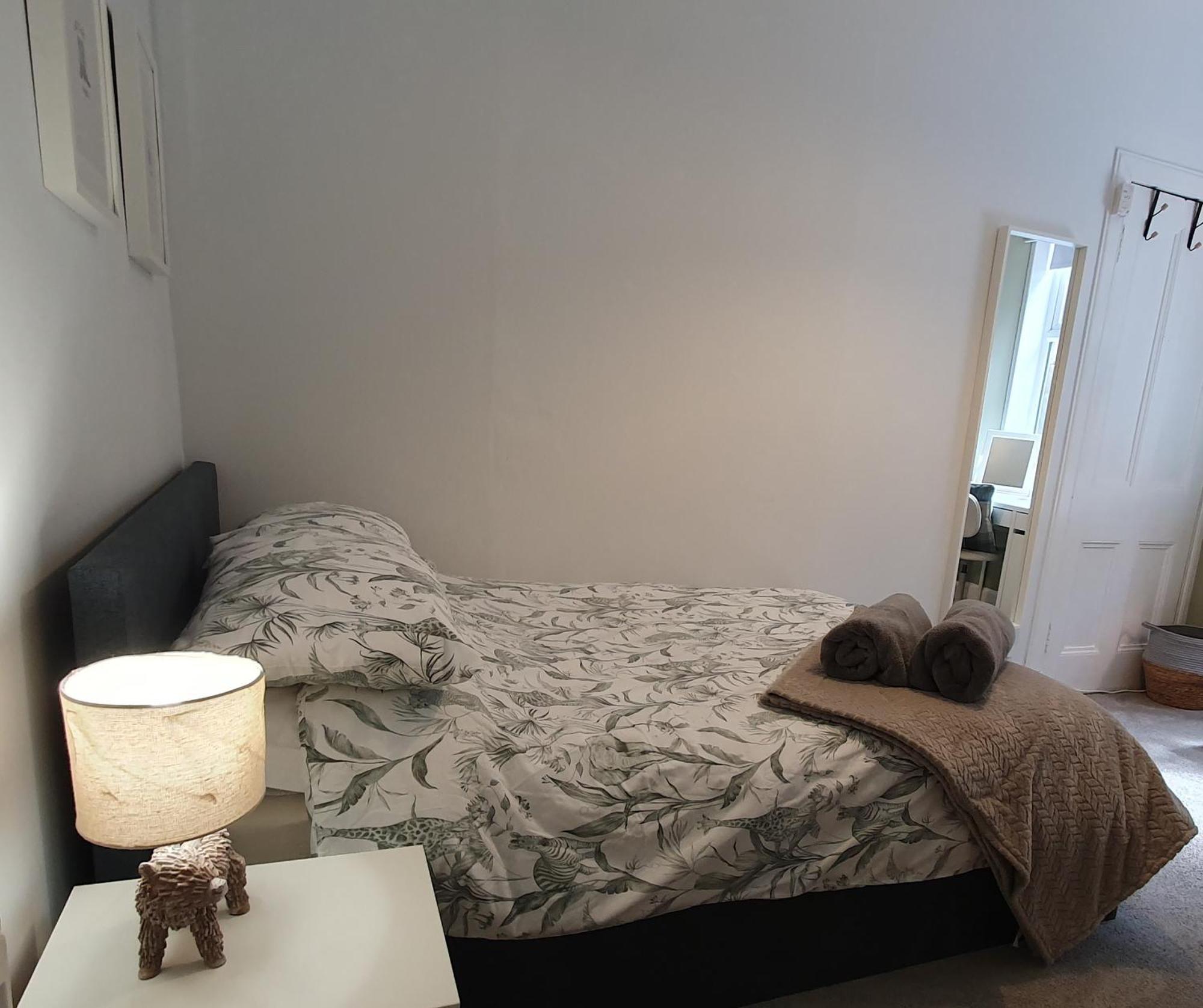 Beautiful Ground Floor Flat Near Haymarket Apartment Edinburgh