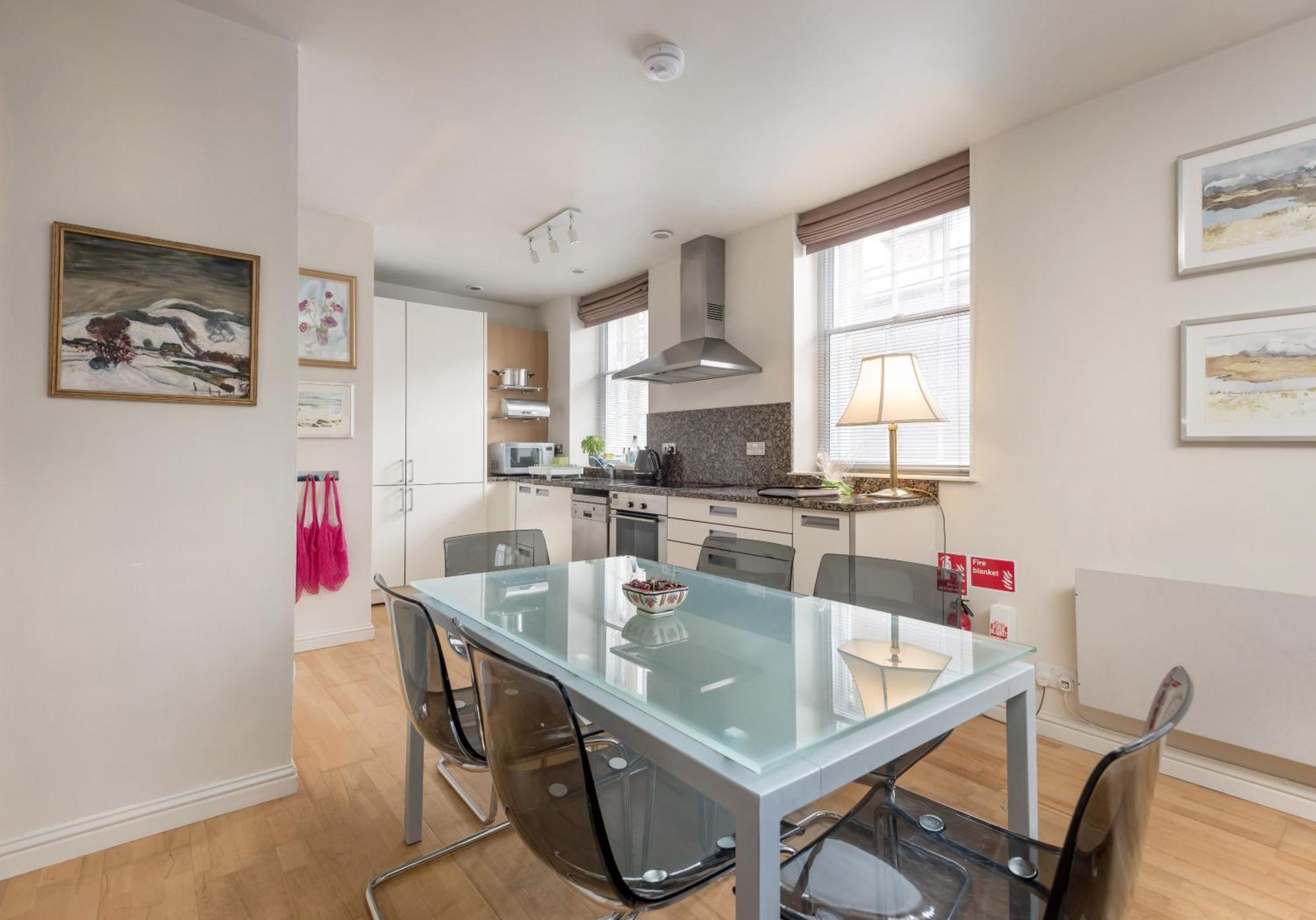 Causewayside - The Address Appartement