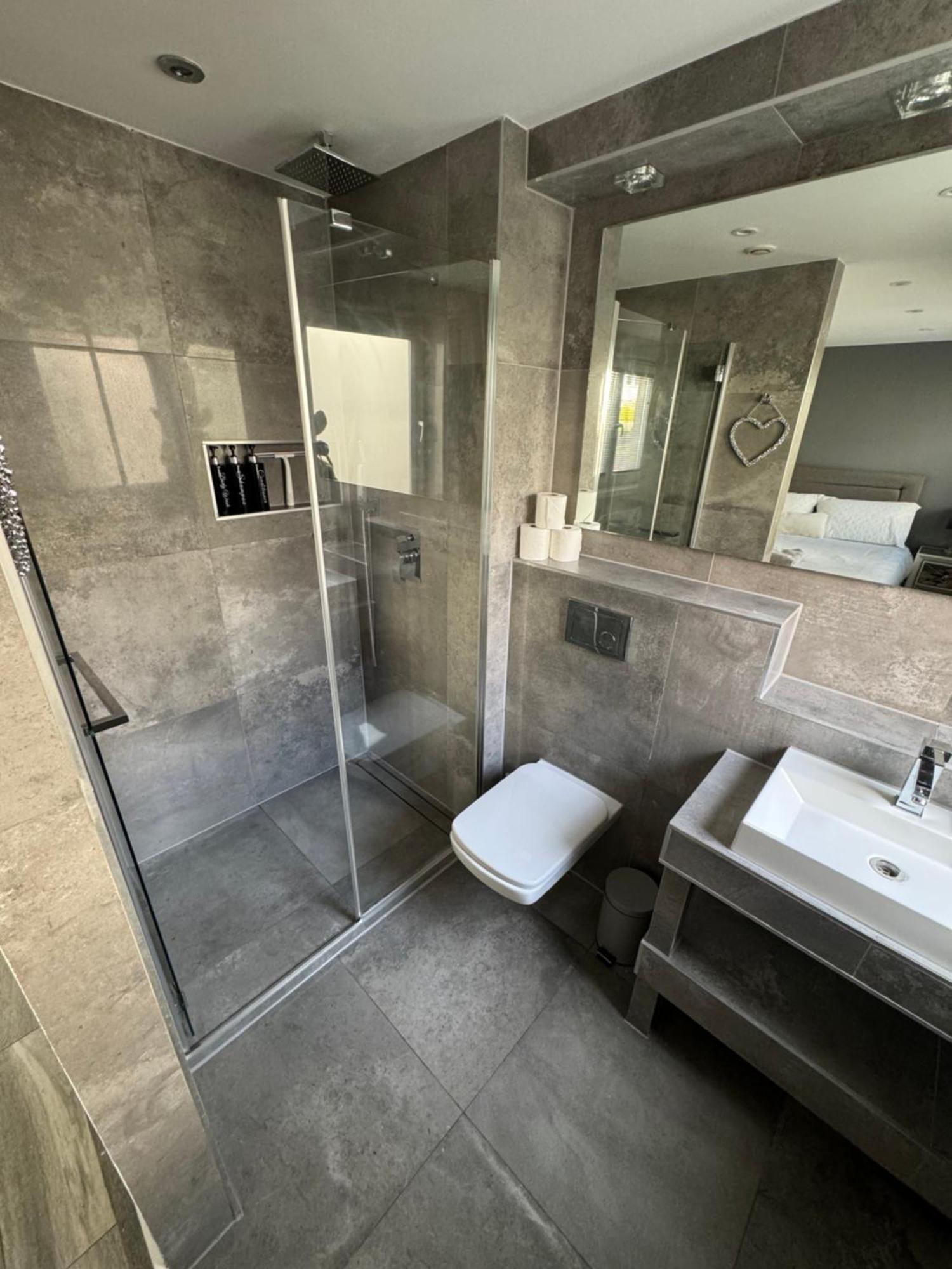 Km Granton Apartment