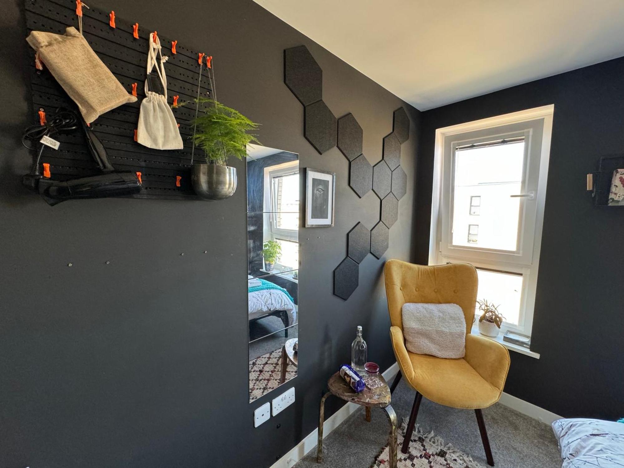 Private Cozy & Stylish In A Shared Flat In Edinburgh