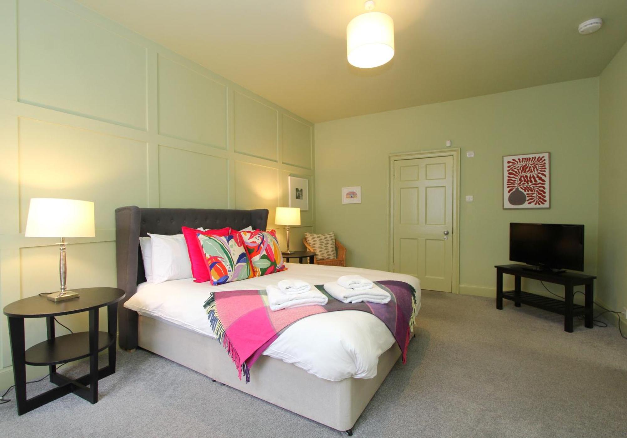 Centre New Town 2 Bedroom Flat Apartment