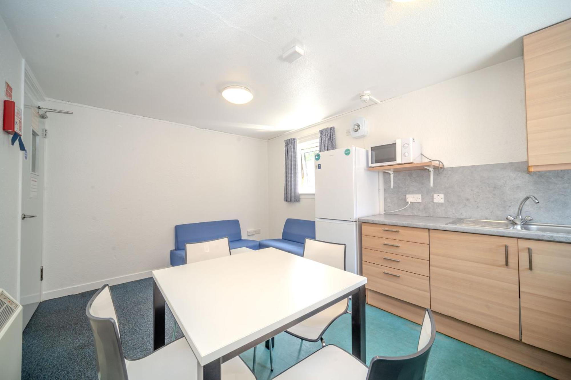 Apartment Joivy Budget 4,5 And 6 Bed Private Flats, In Historic Old Town (adults Only)