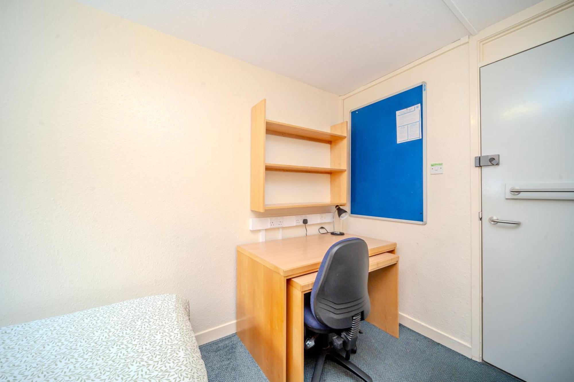 Joivy Budget 4,5 And 6 Bed Private Flats, In Historic Old Town (adults Only) Apartment *