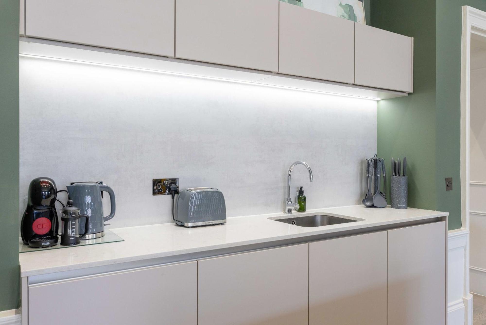Dragon - Alina - 1 Bed Centre Luxury Appartement