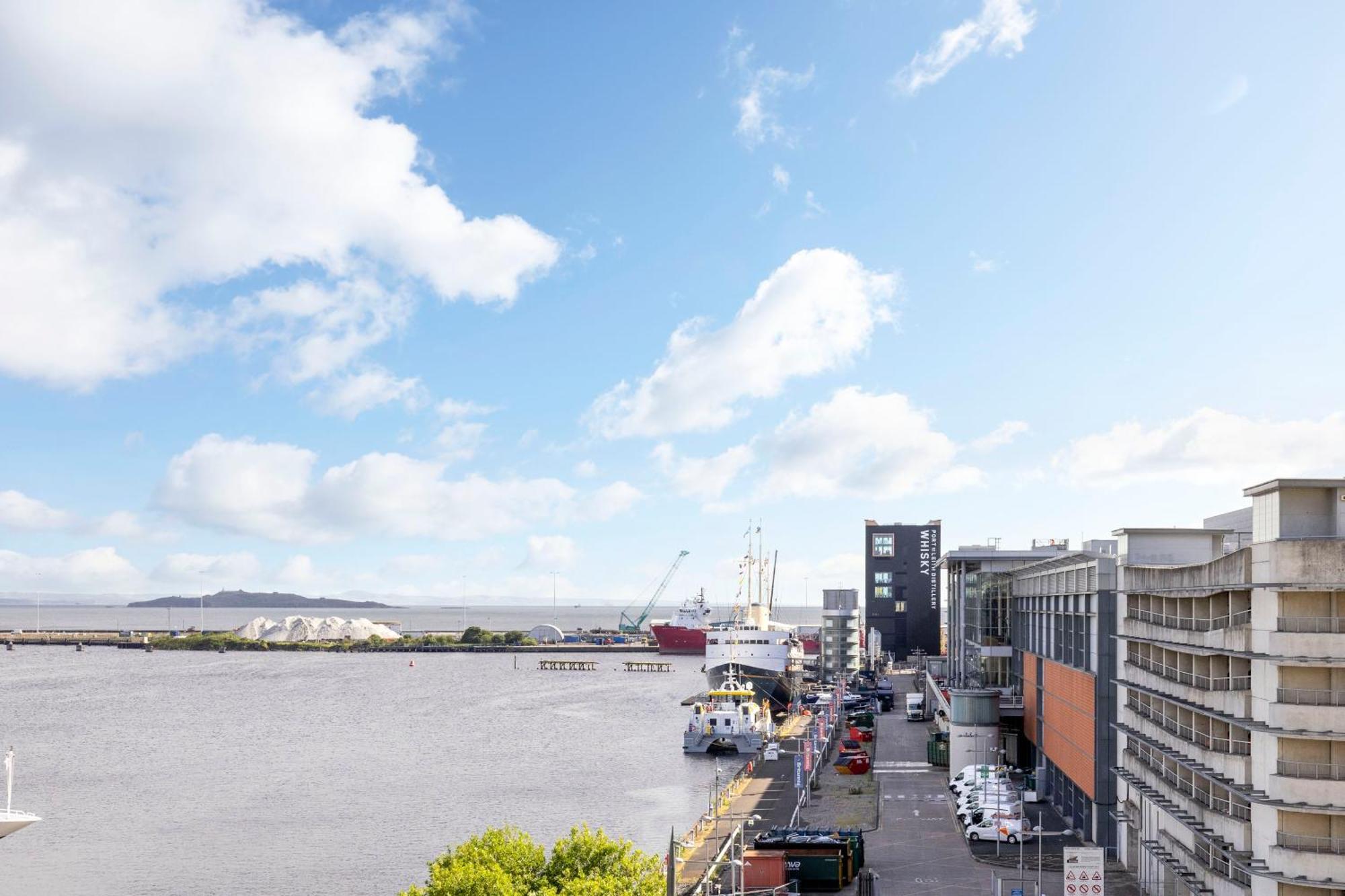 Joivy Fabulous With Bay View Terrace Apartment