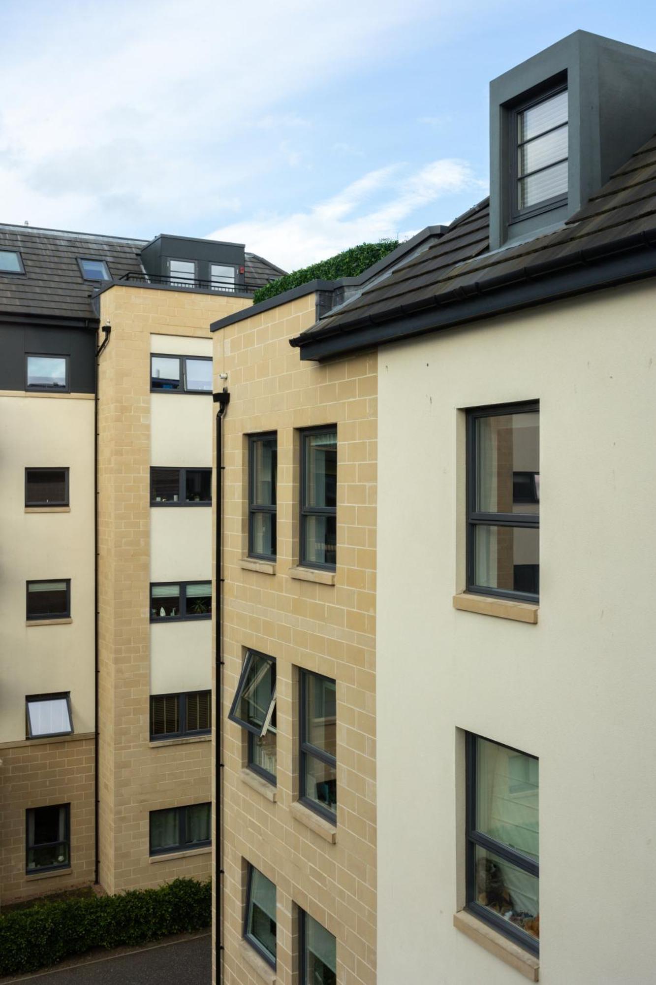 Comfy 2 Bedroom Near Centre Apartment