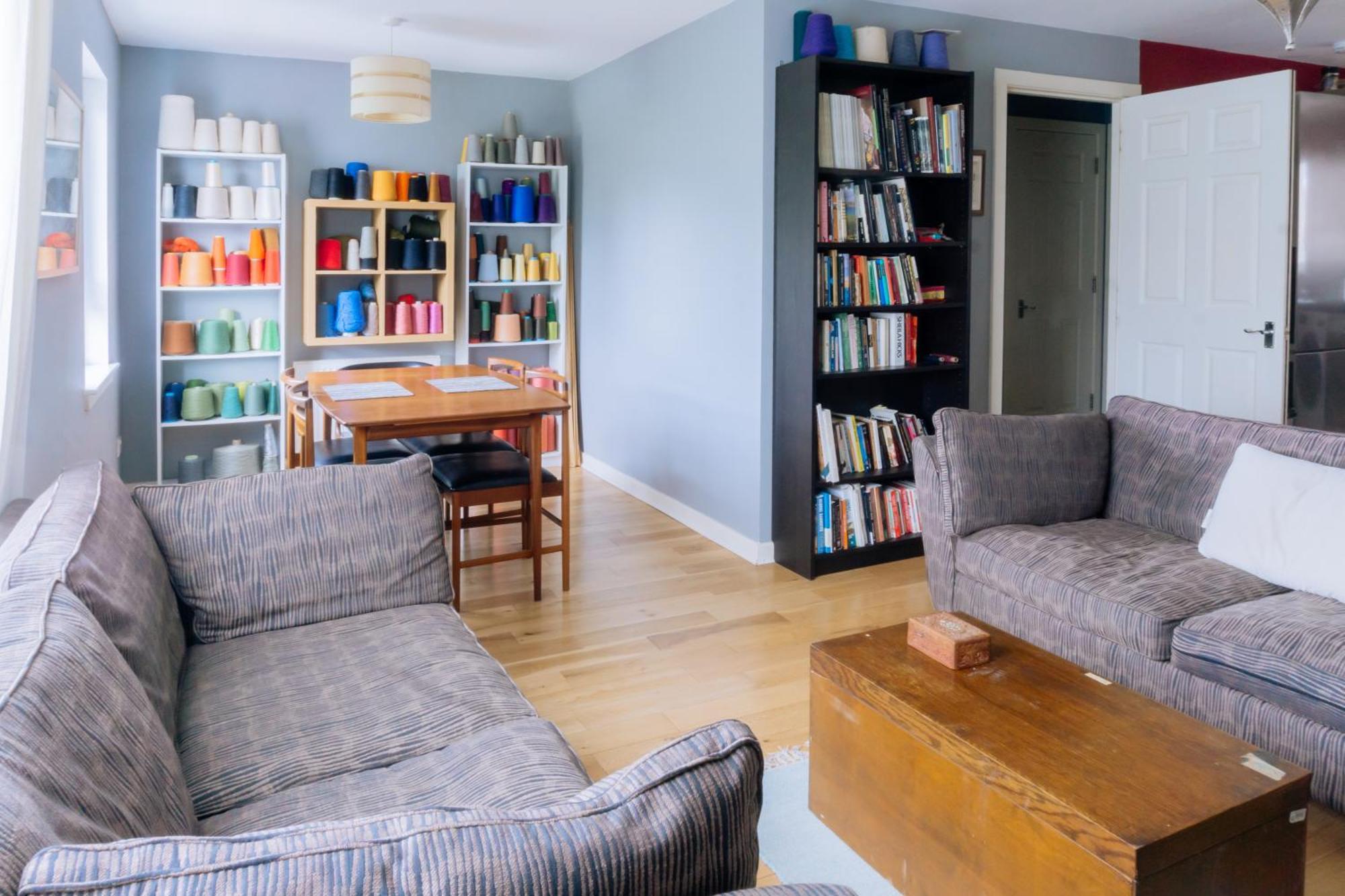 Stylish 3 Bedroom Near Hollyrood Park Appartement *