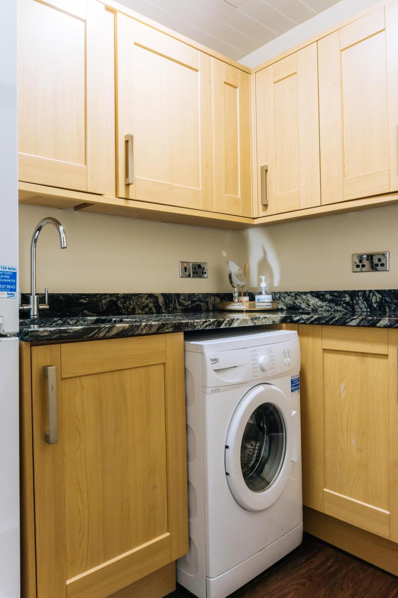 Apartment Homely 3 Bedroom In The Heart Of *